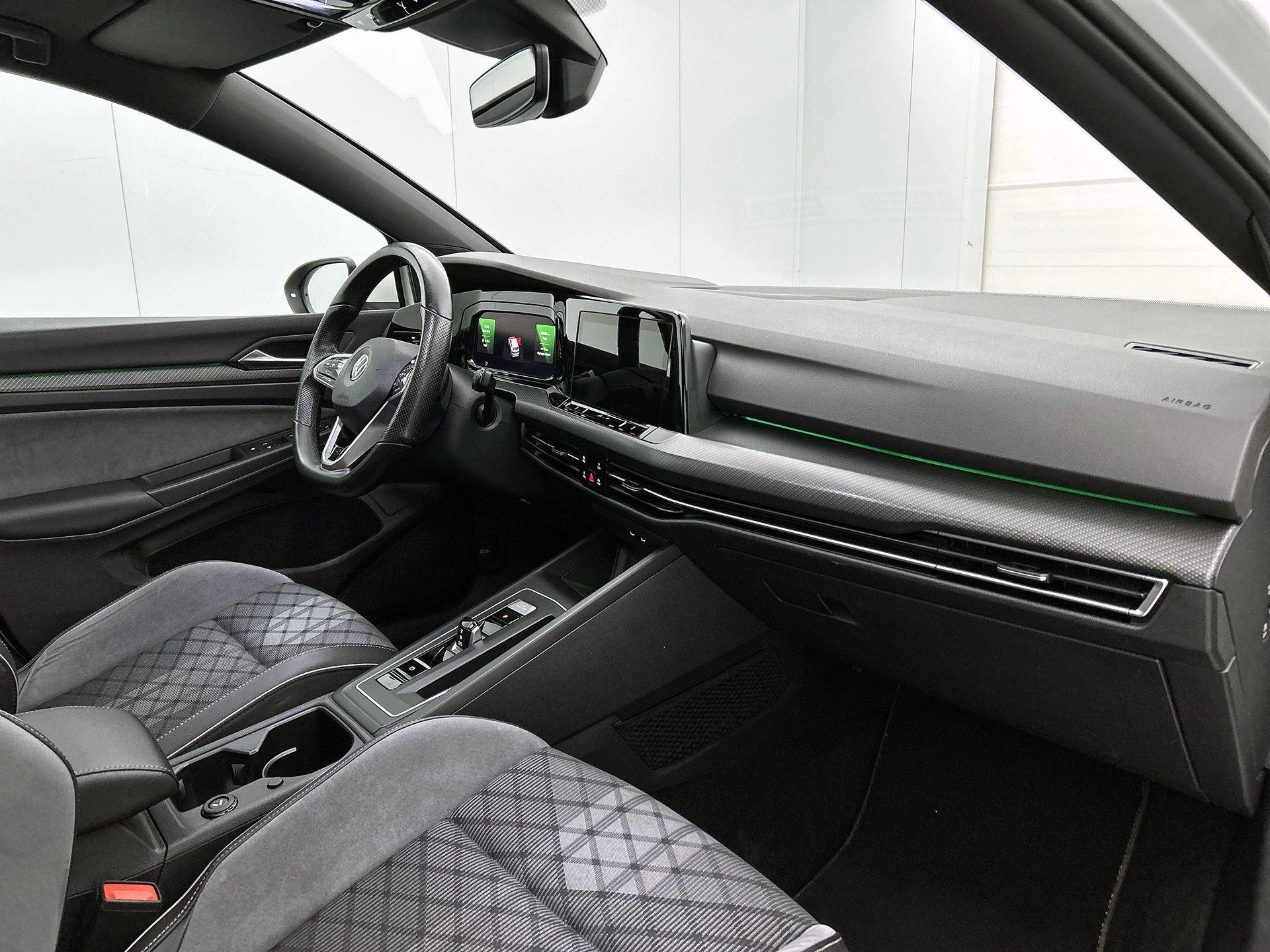 Volkswagen Golf 1.5 eTSI R-Line