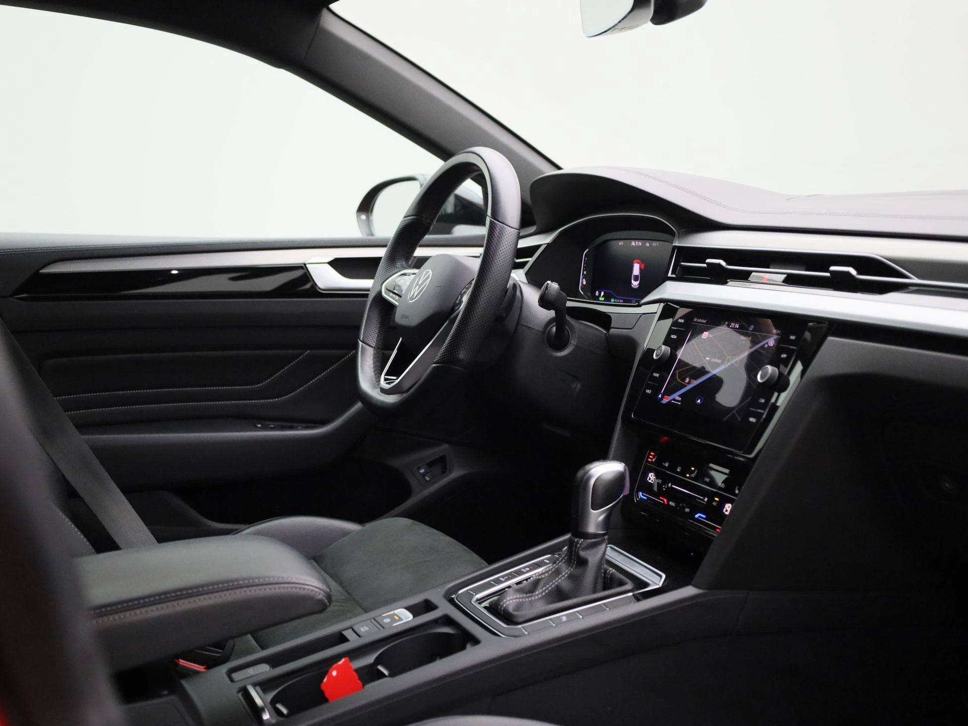 Volkswagen-Arteon-image-35