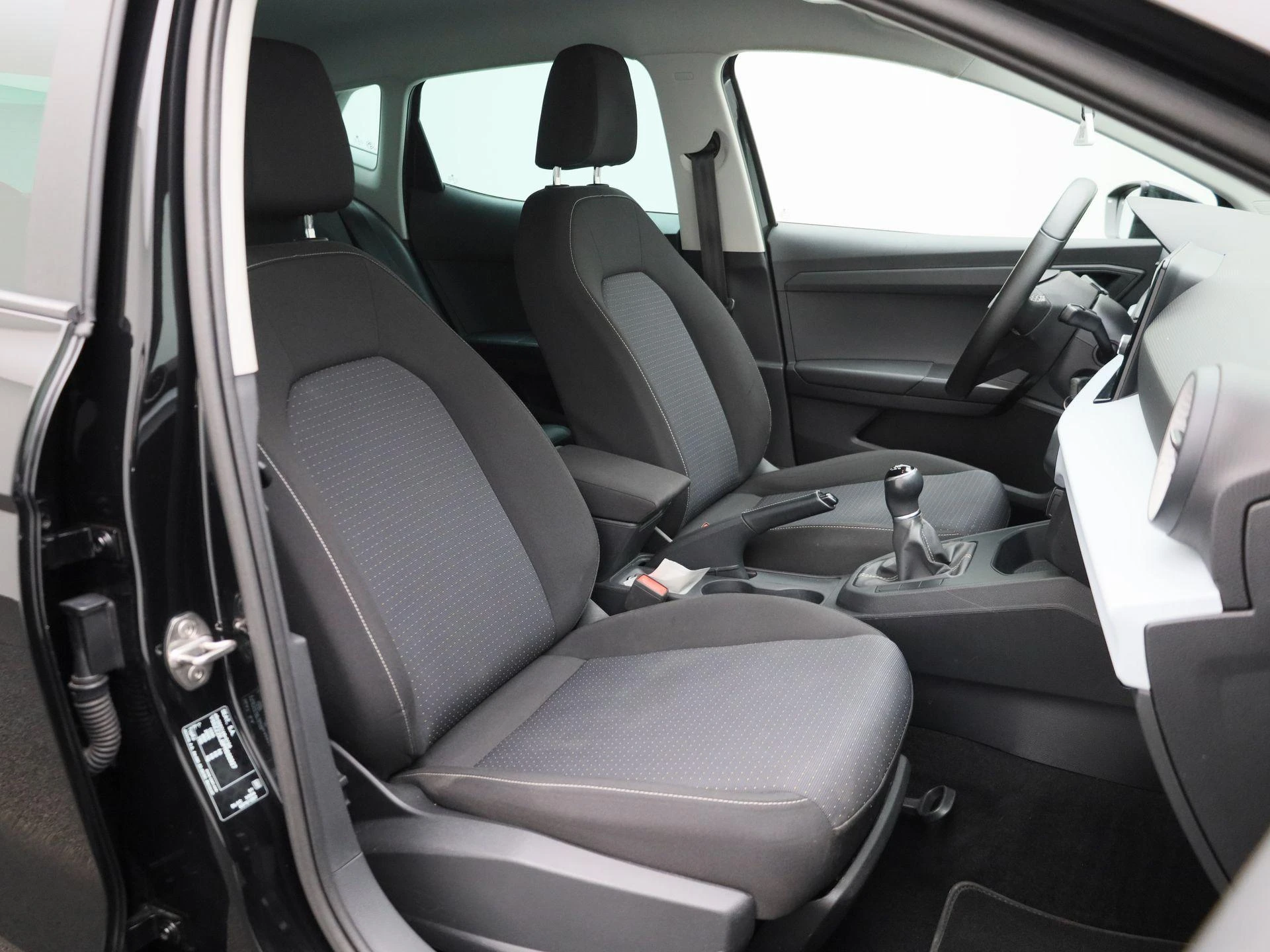 SEAT-Ibiza-image-31