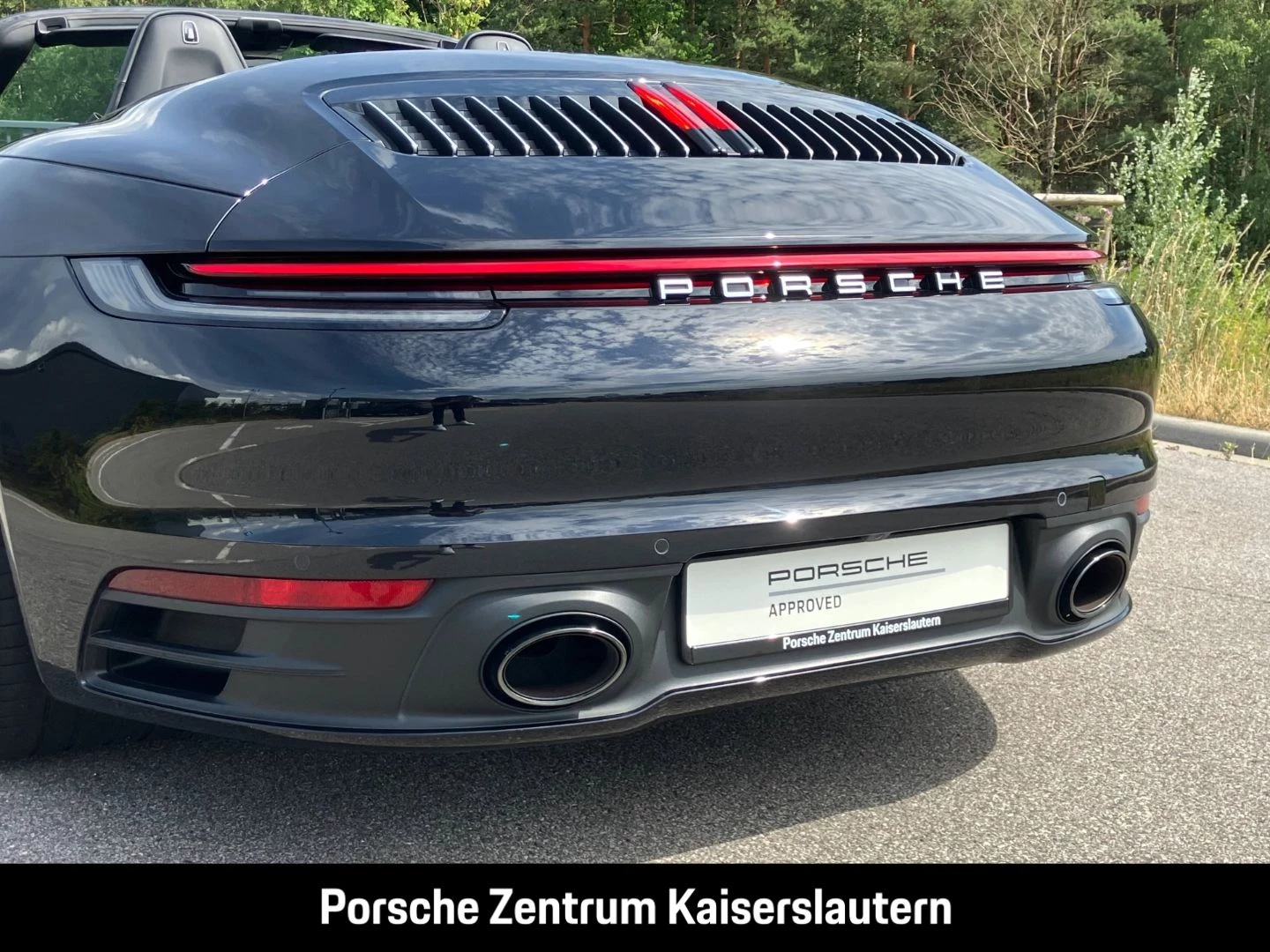 Porsche 911 992 Carrera 4 Cabrio Sportabgas BOSE 21-Zoll carrera