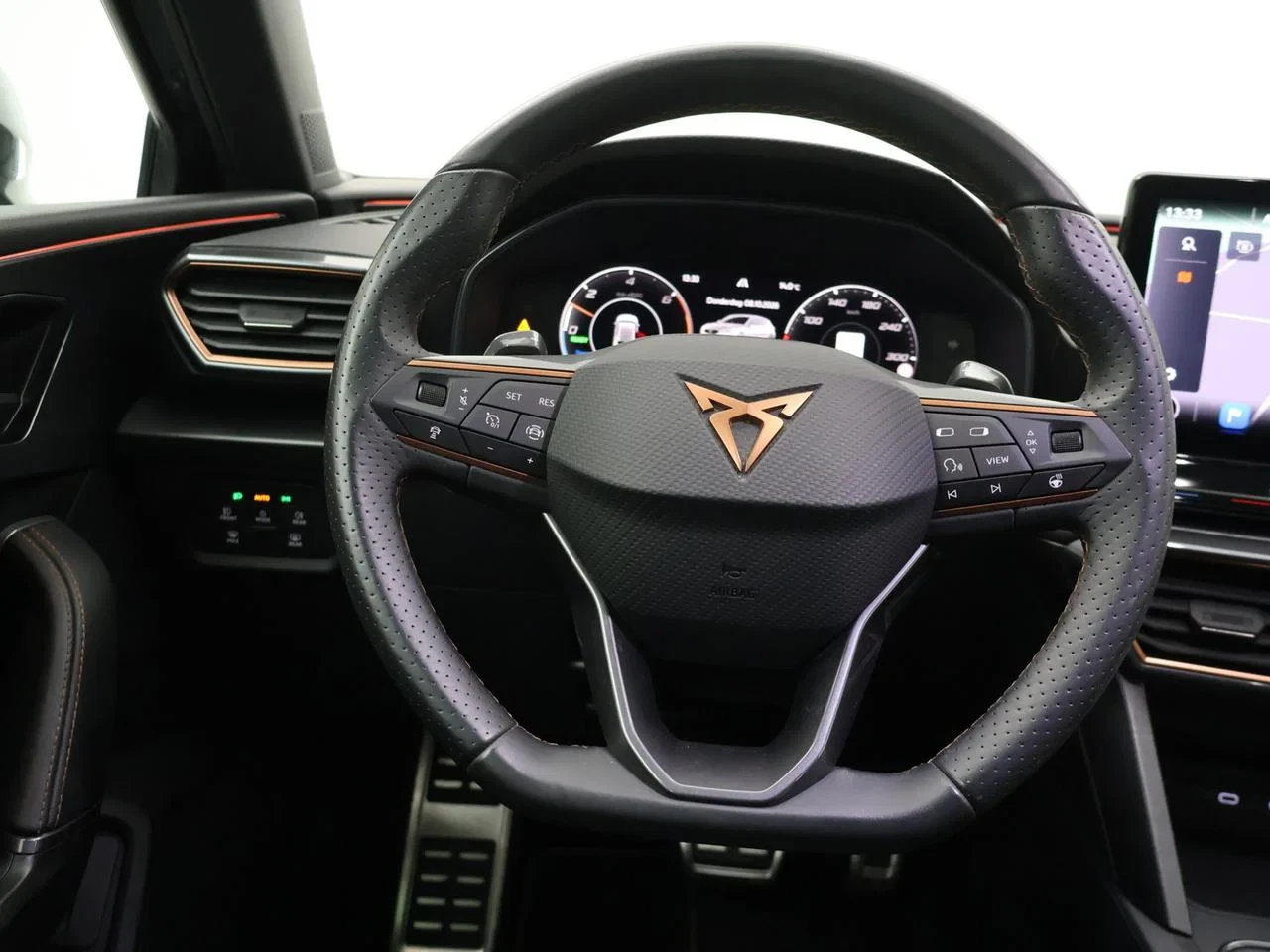CUPRA-Leon-image-30