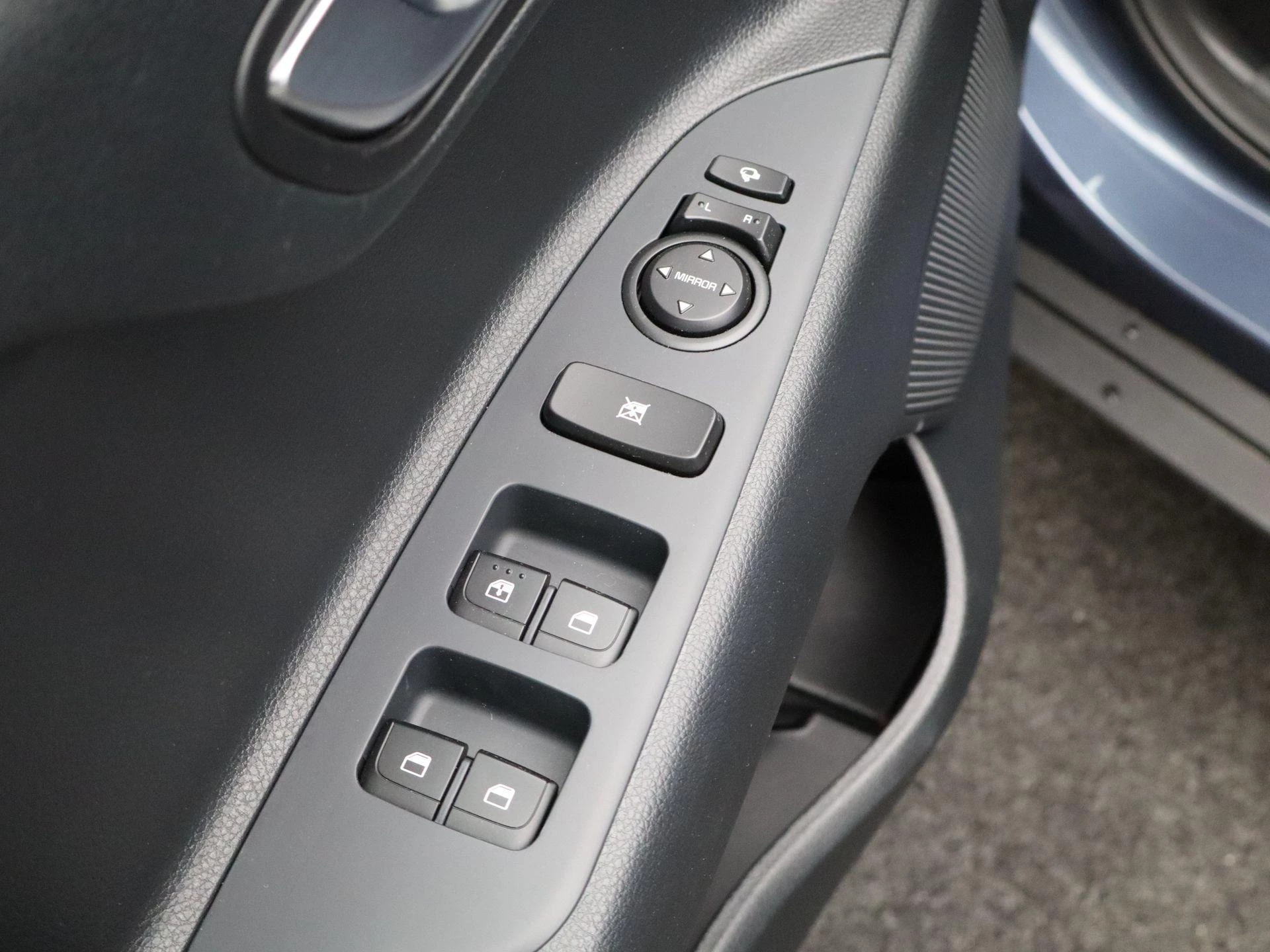 Kia Stonic 1.0 T-GDi MHEV DynamicPlusLine