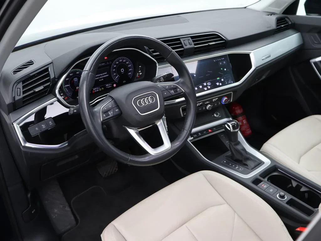 Audi-Q3-image-18