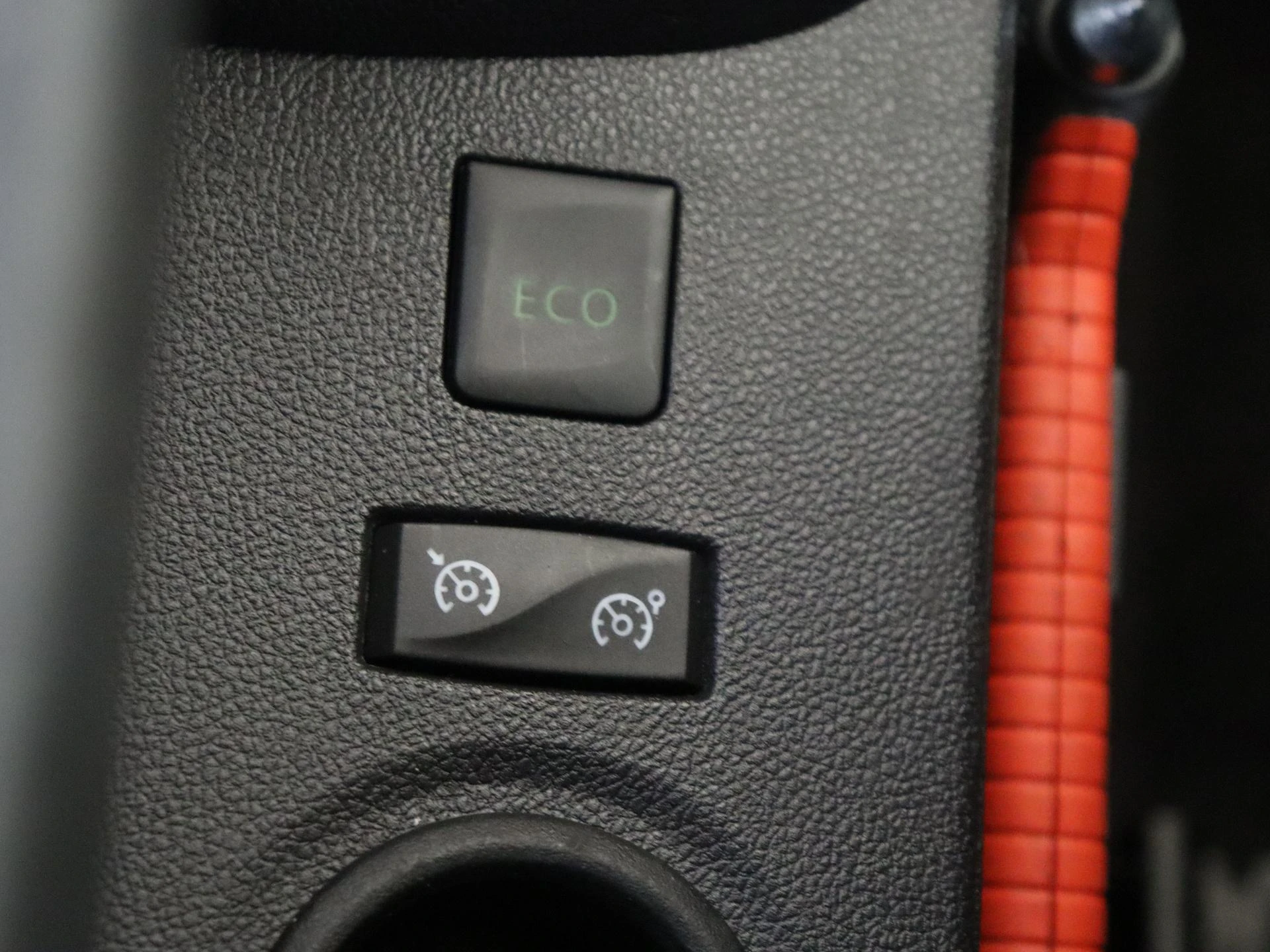 Renault-Captur-image-20