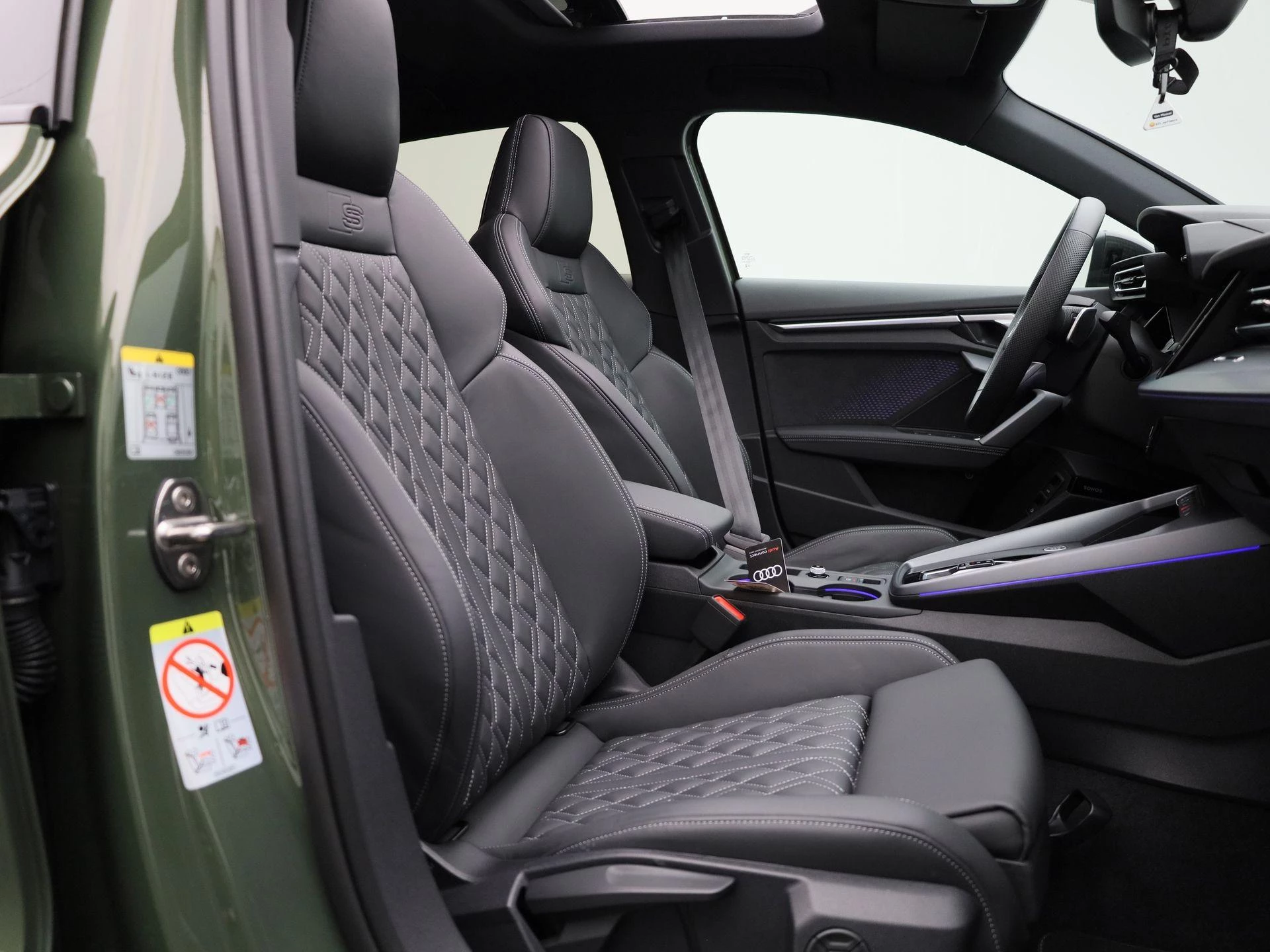 Audi A3 Sportback 45 TFSI e S edition Competition 272 PK