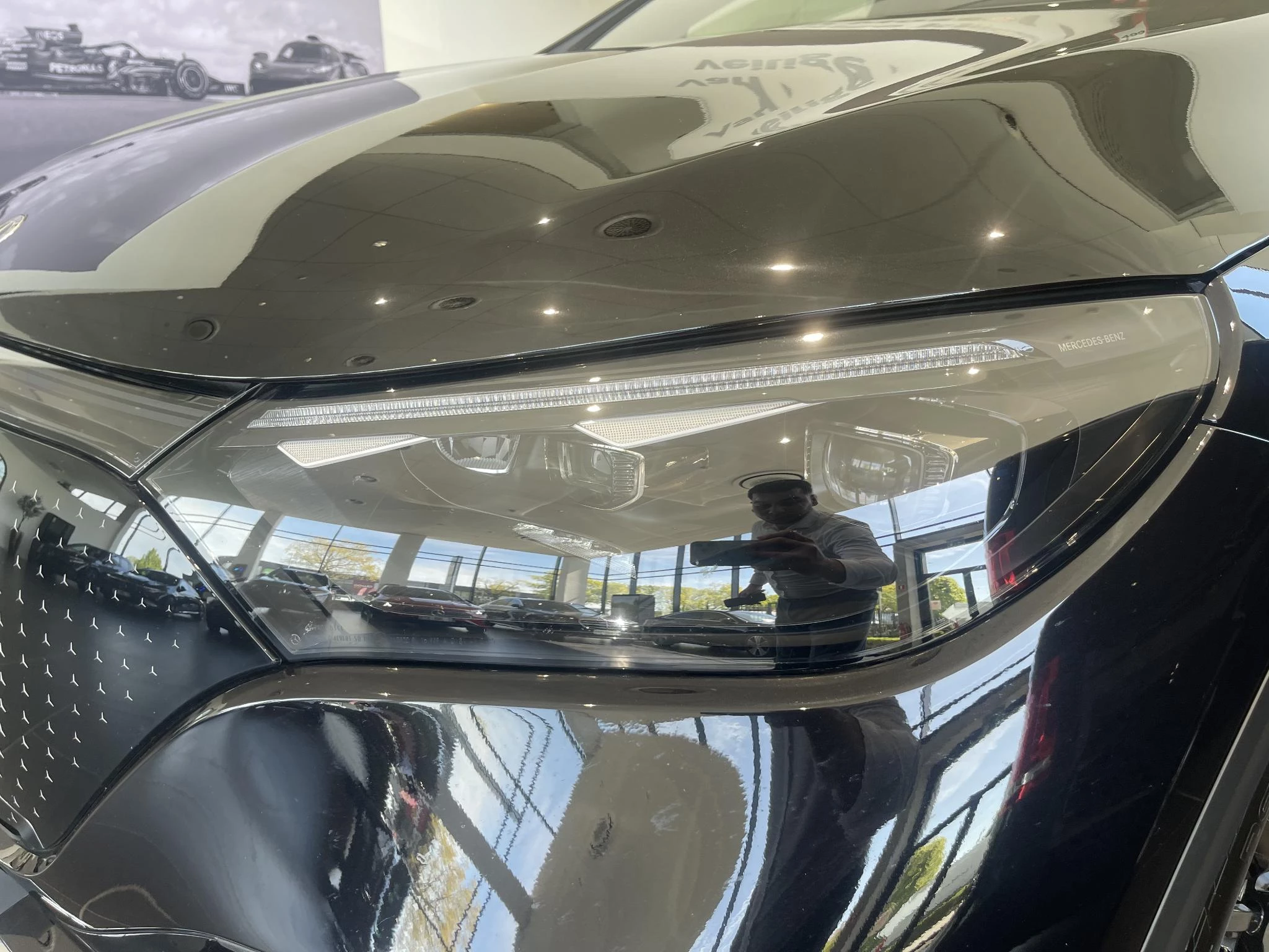 Mercedes-Benz-EQE-image-18