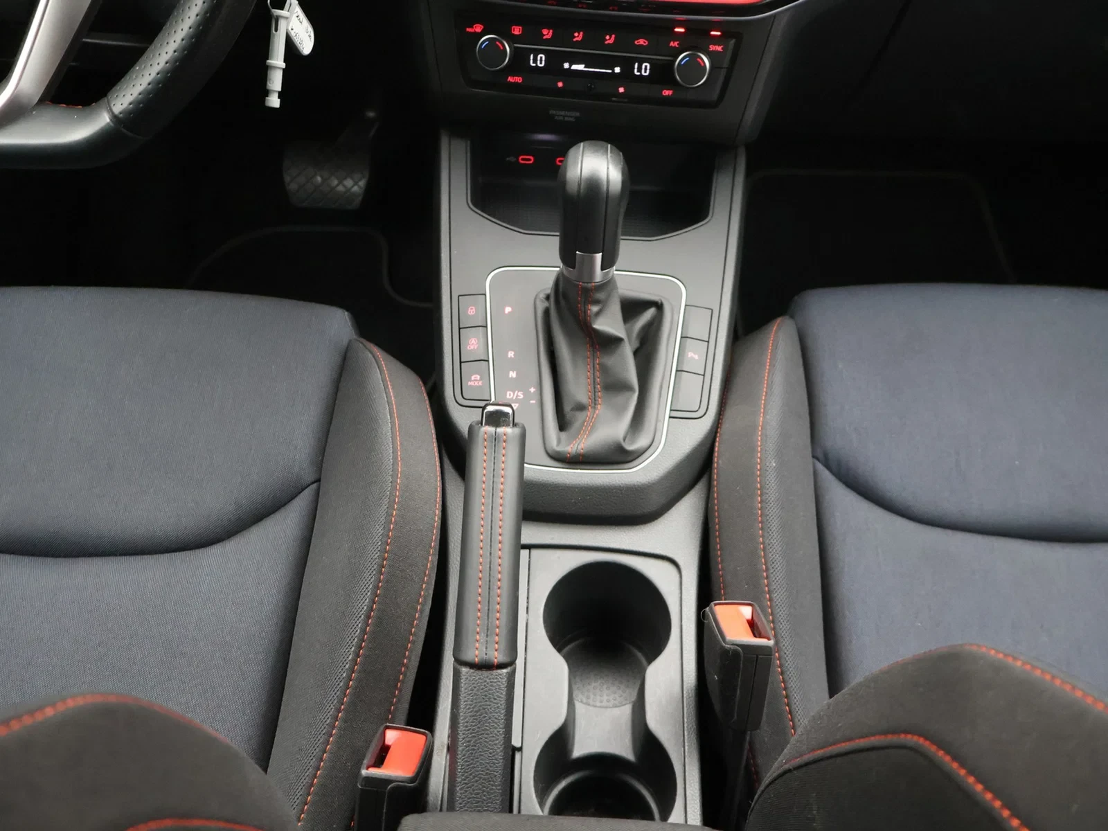 SEAT Ibiza 5P/D Ibiza FR Edition 1.5TSI 150PK *AUTOMAAT*CRUISE CONTROL*BLTH*DAB RADIO*APP-CONNECT*...*
