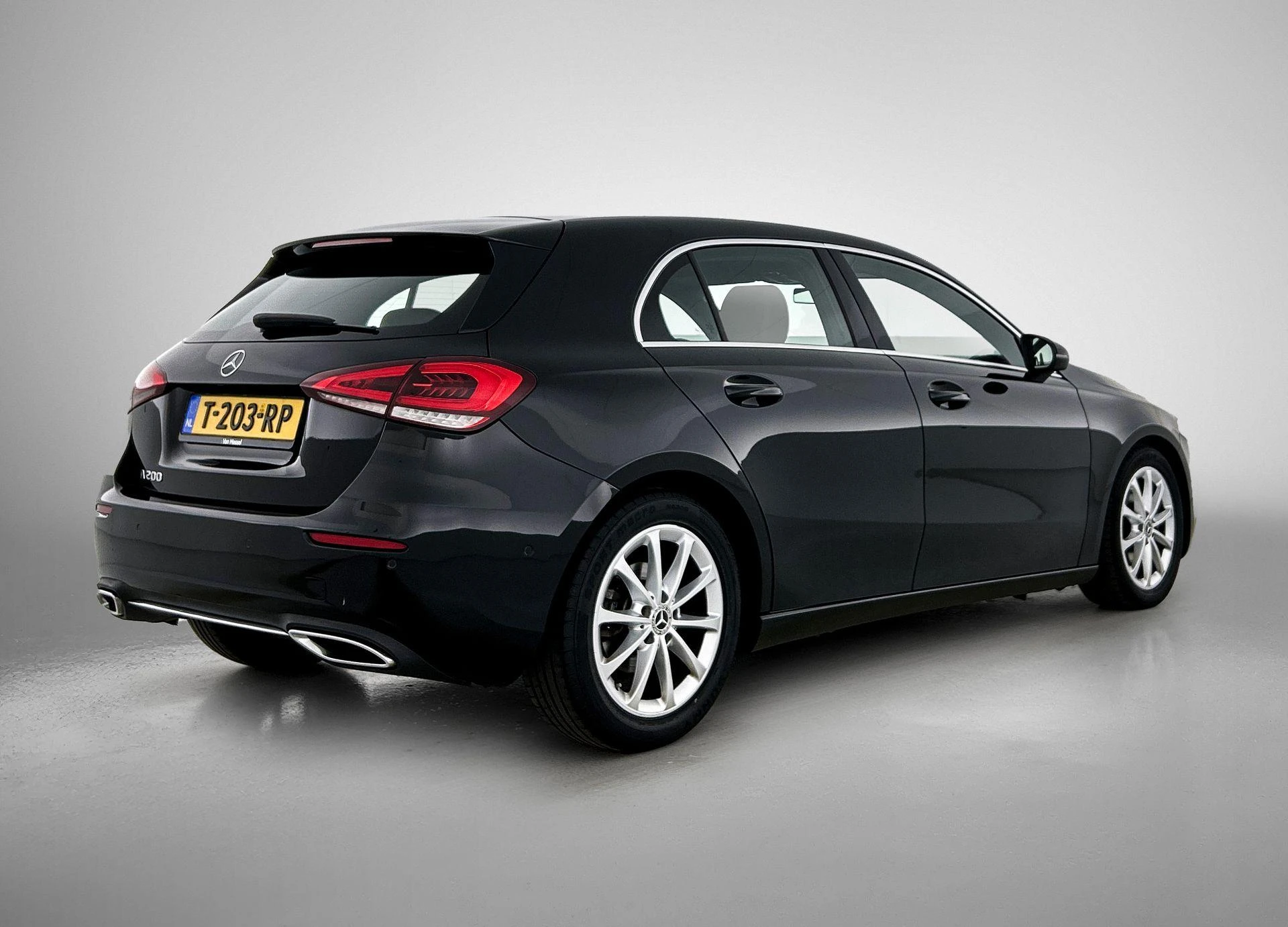 Mercedes-Benz-A-Klasse-image-3