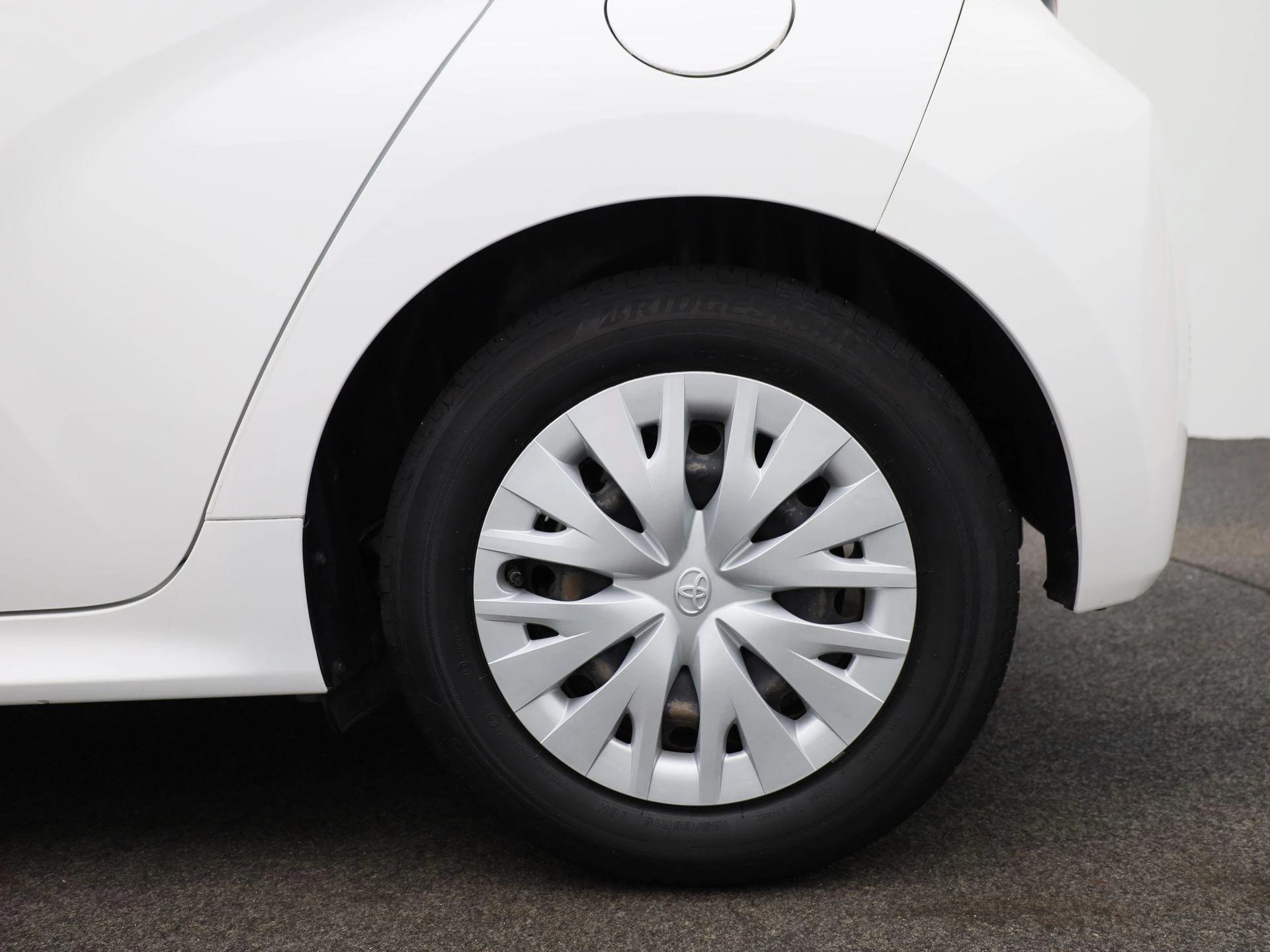 Toyota-Yaris-image-12