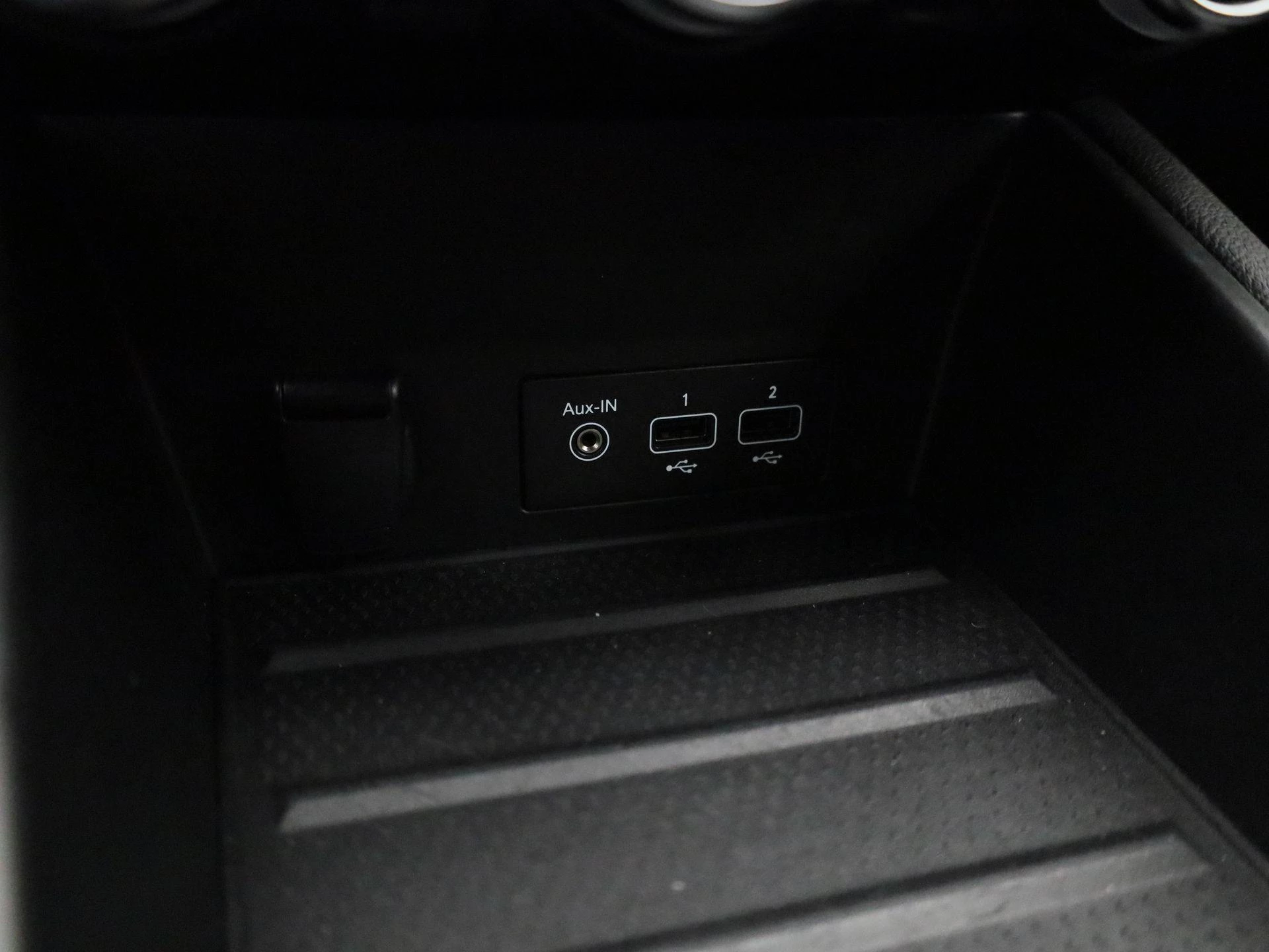 Renault Captur 1.6 E-Tech Hybrid 145 Rive Gauche