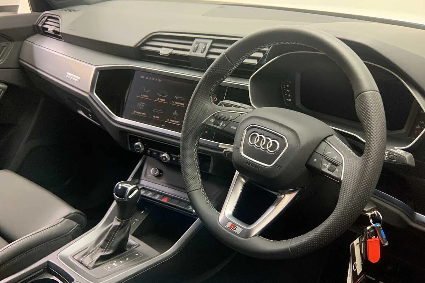 Audi-Q3-image-5