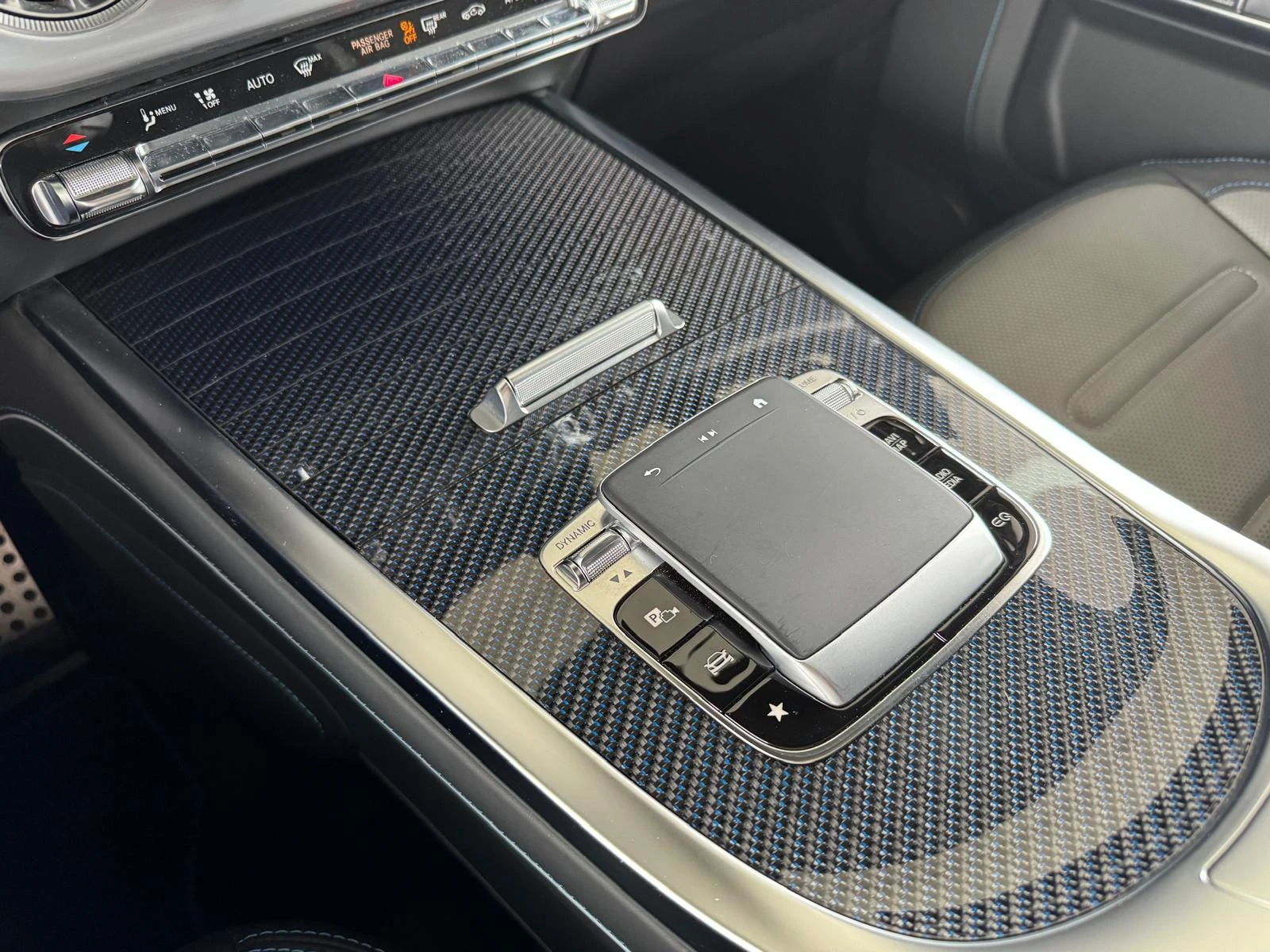 Mercedes-Benz-G-Klasse-image-20