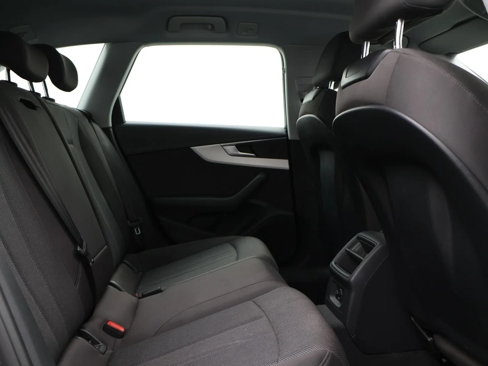 Audi-A4-image-9