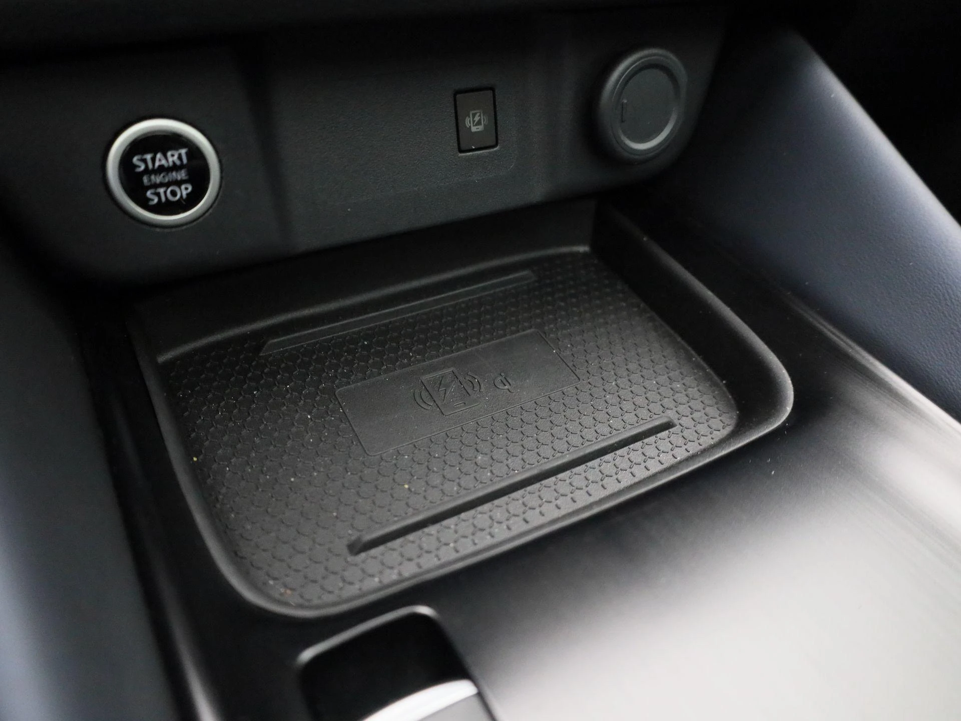 Nissan-QASHQAI-image-24