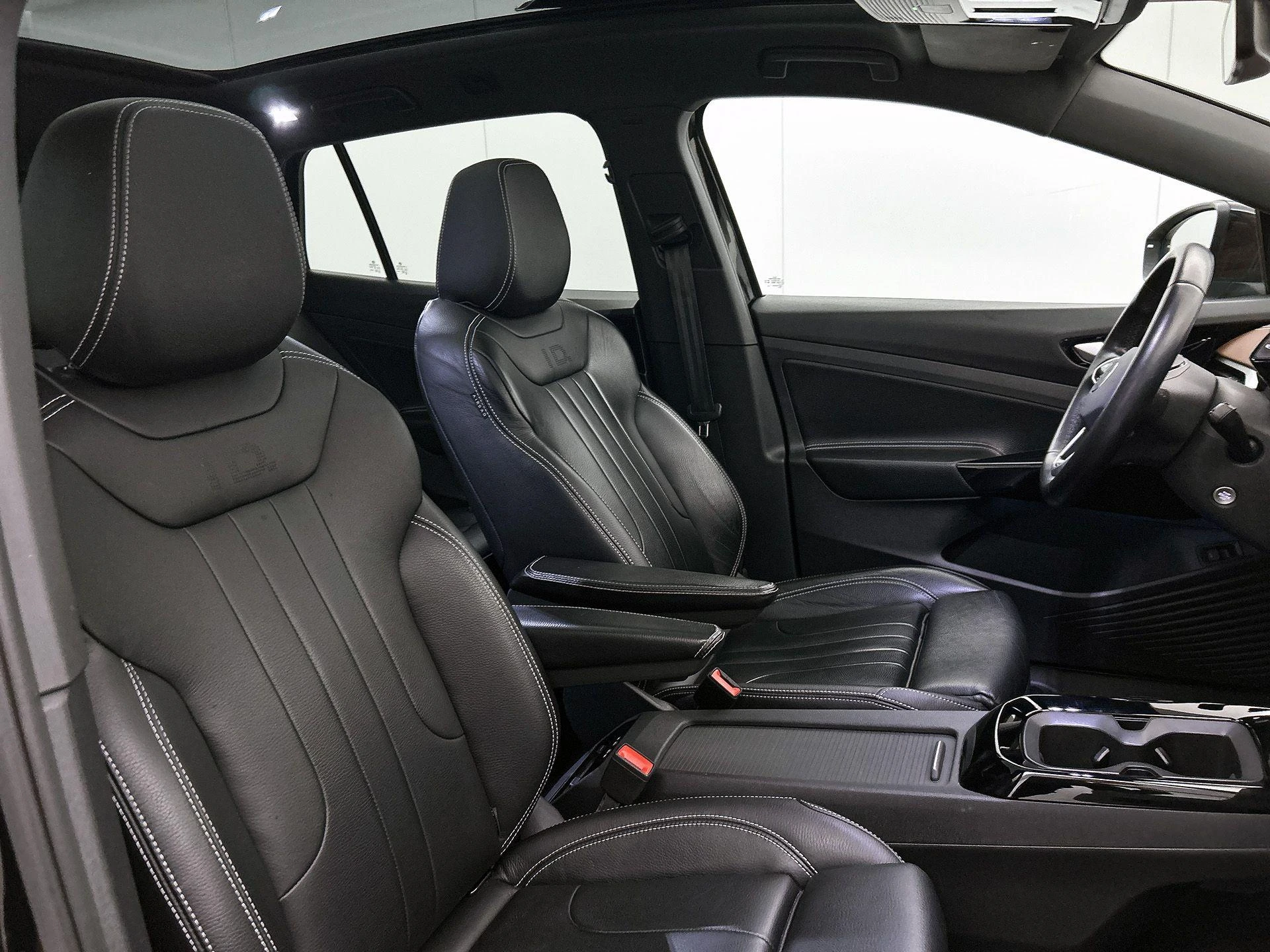 Volkswagen-ID.4-image-36