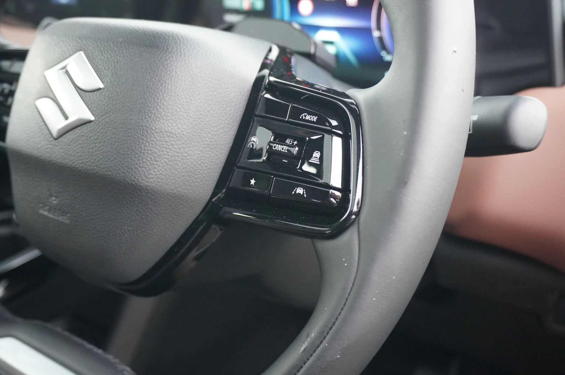 Suzuki-e Vitara-image-29