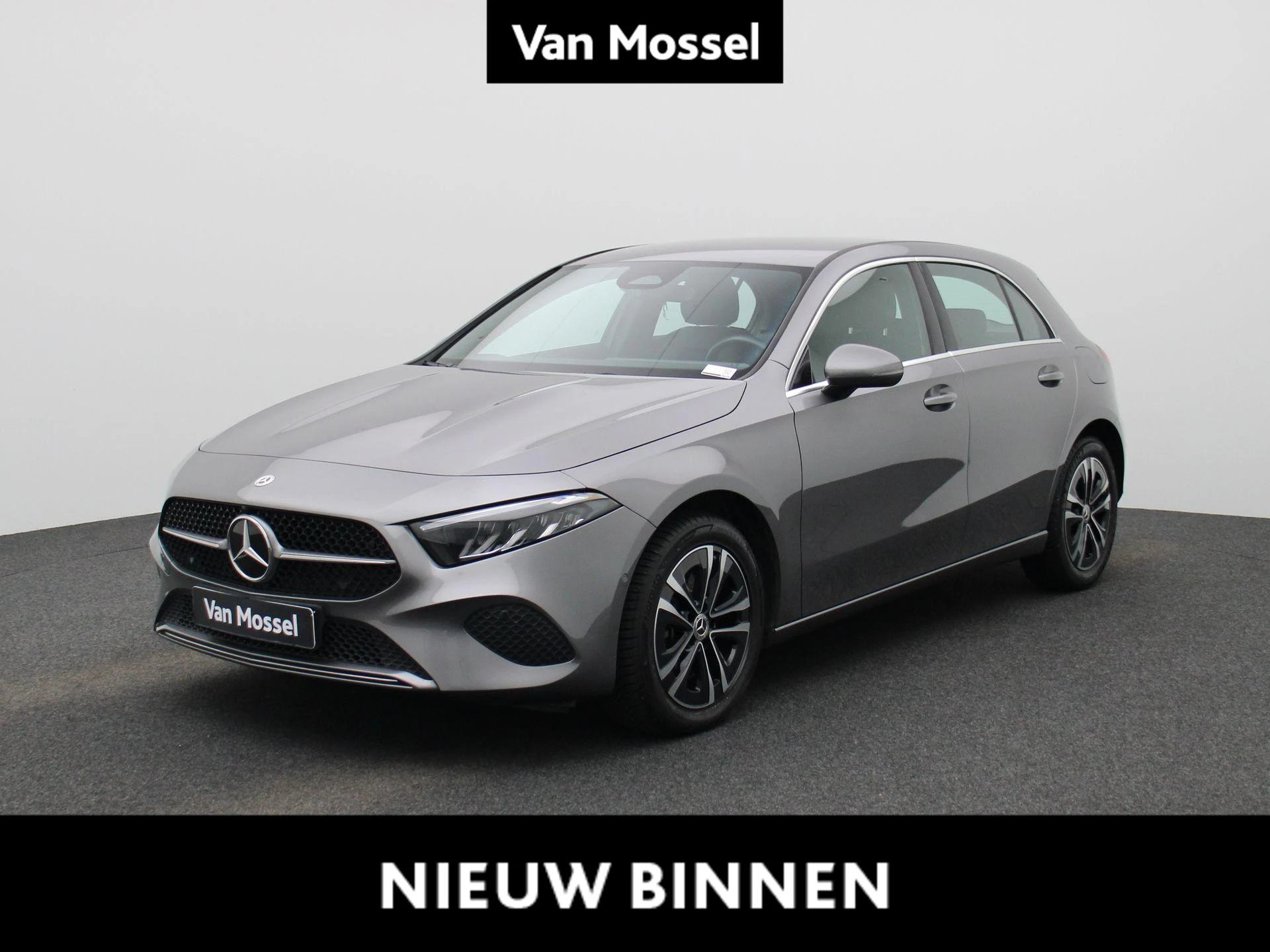 Mercedes-Benz-A-Klasse-image-0