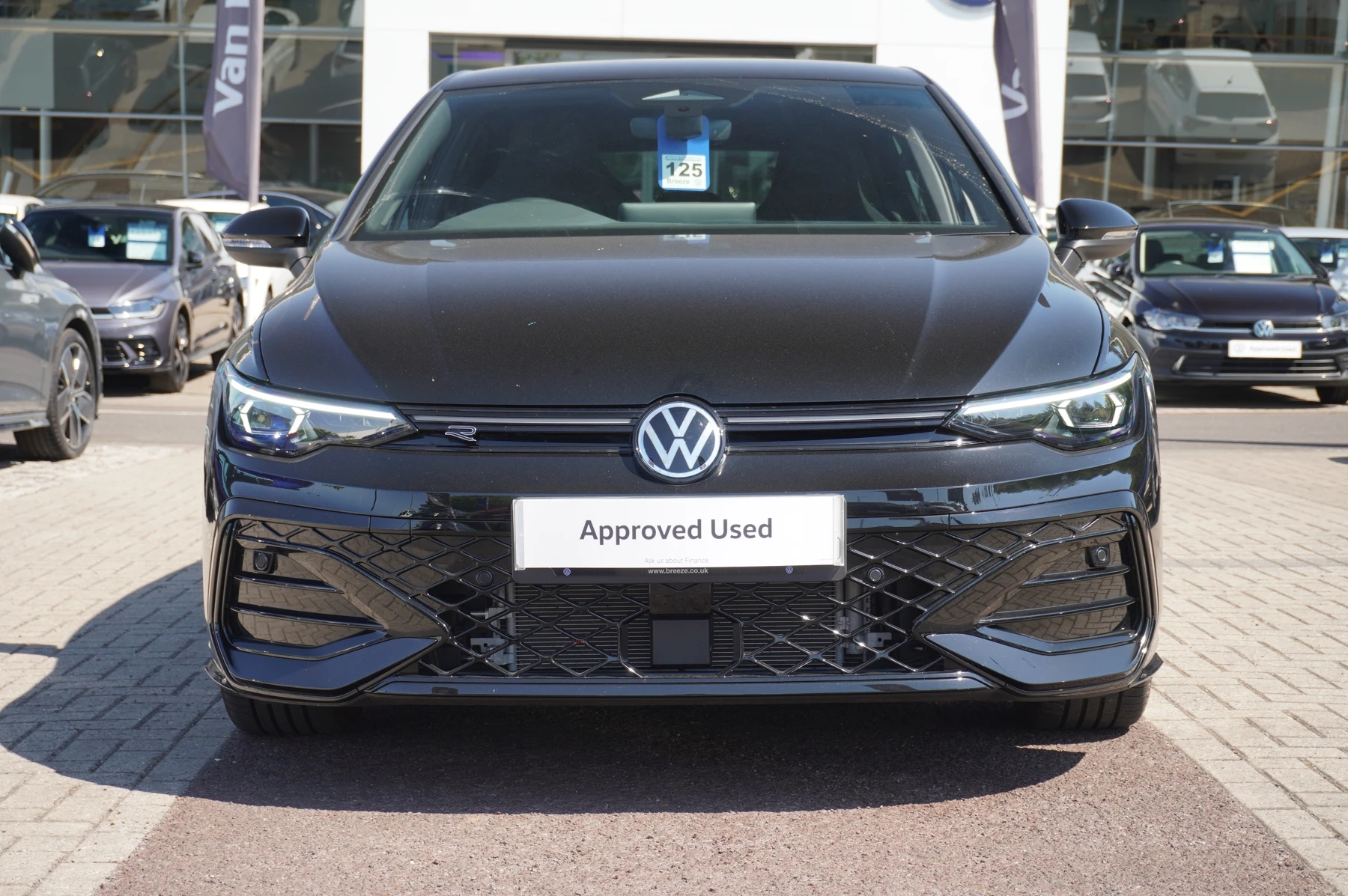 Volkswagen-Golf-image-6