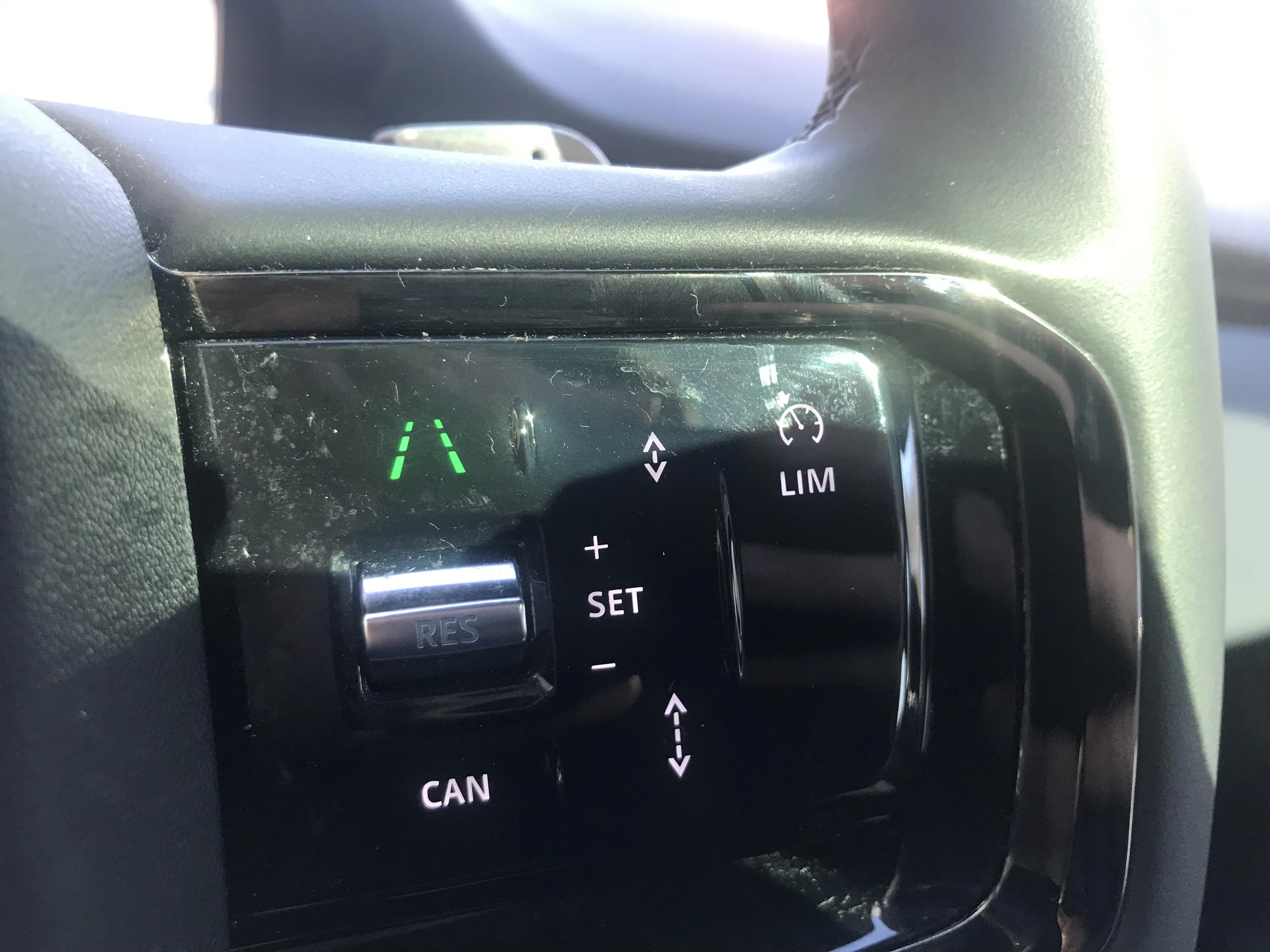 Land Rover-Range Rover Evoque-image-22