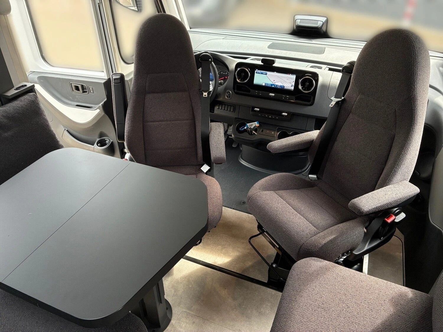 Hymer--image-10