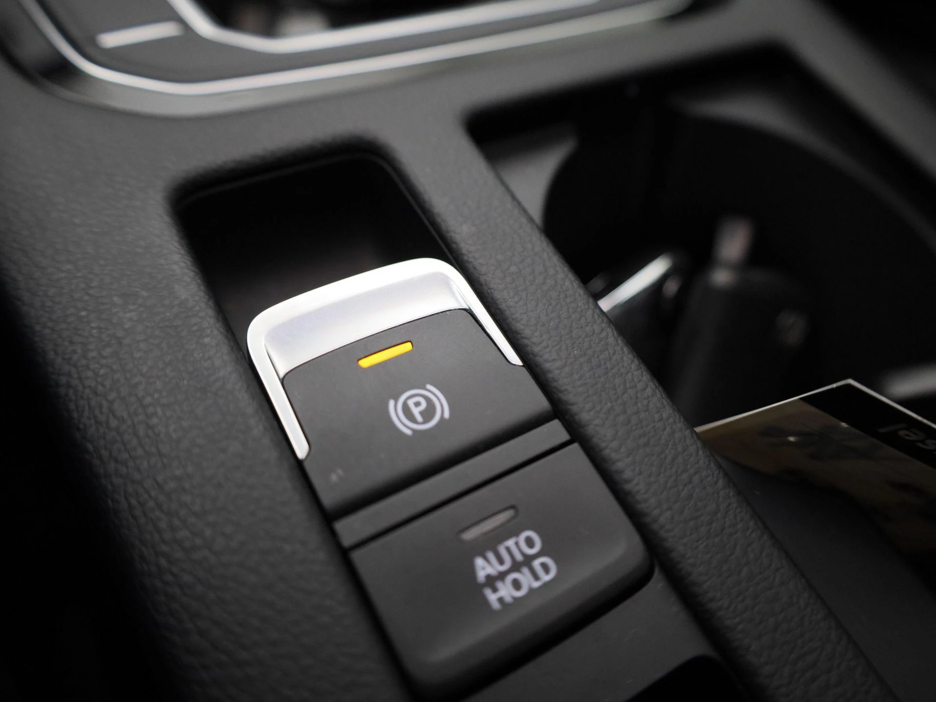 Volkswagen-Arteon-image-33