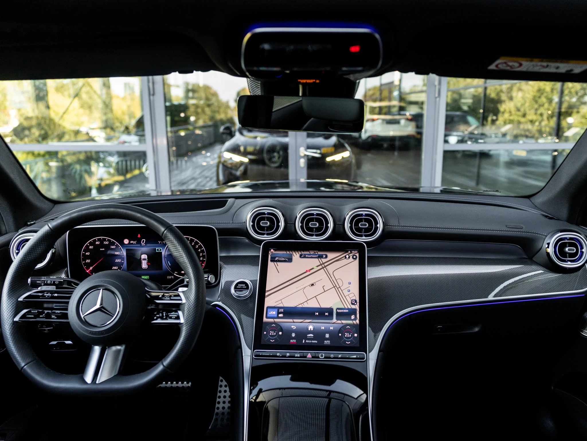 Mercedes-Benz-GLC-image-13