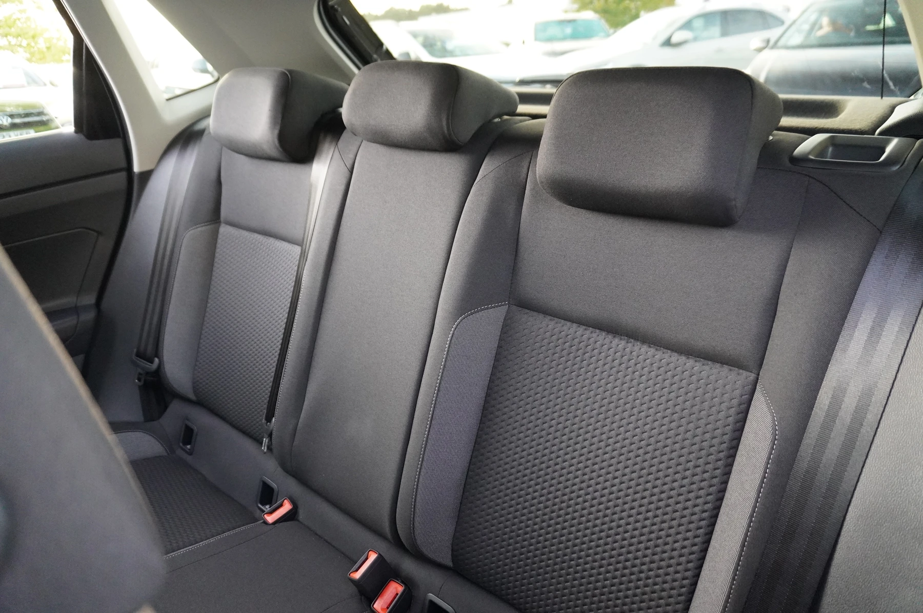 Volkswagen-Polo-image-40