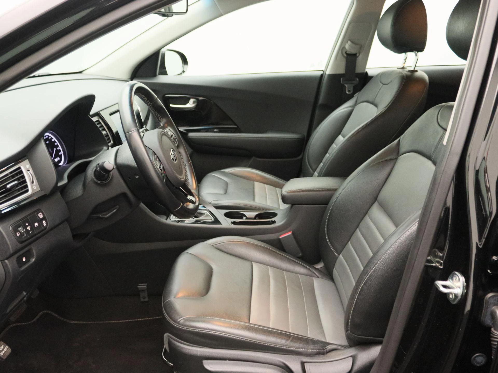 Kia-Niro-image-10