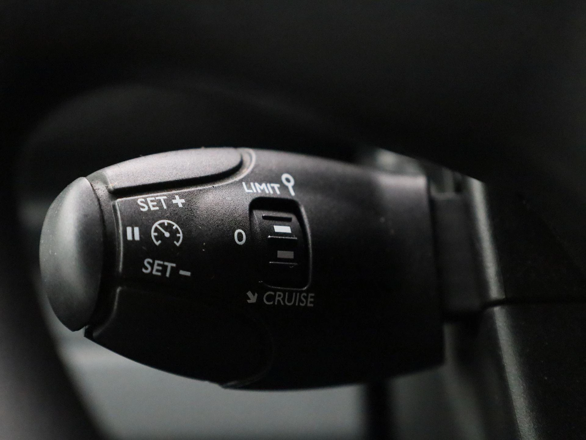 Opel-Vivaro-image-20