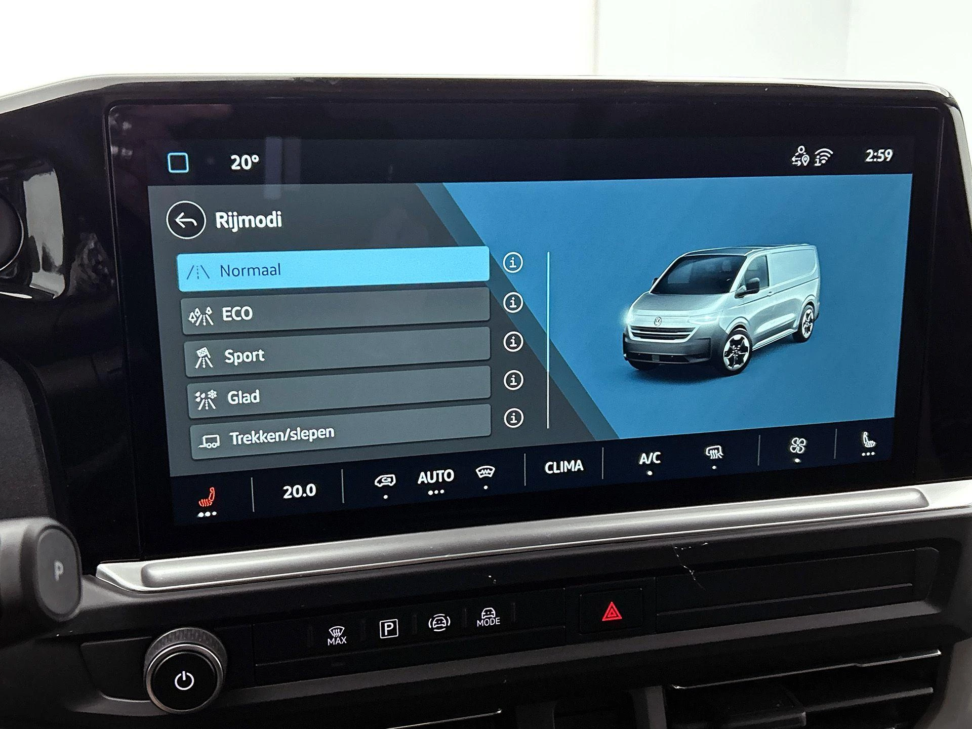 Volkswagen e-Transporter L2H1 Life 64 kWh 136PK
