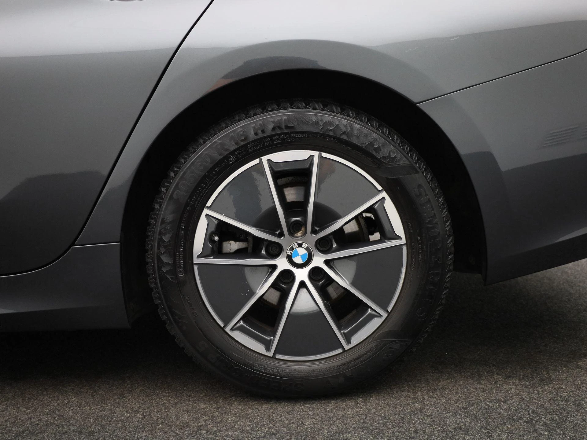 BMW-3 Reeks-image-12