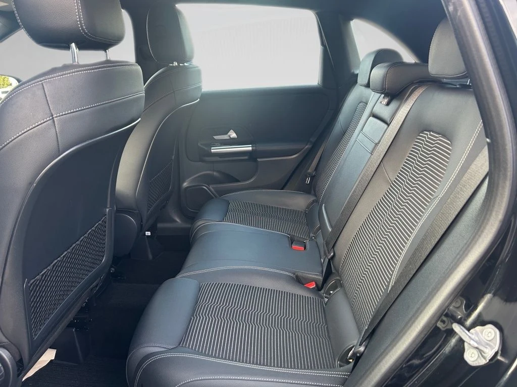 Mercedes-Benz-B-Klasse 200-image-8