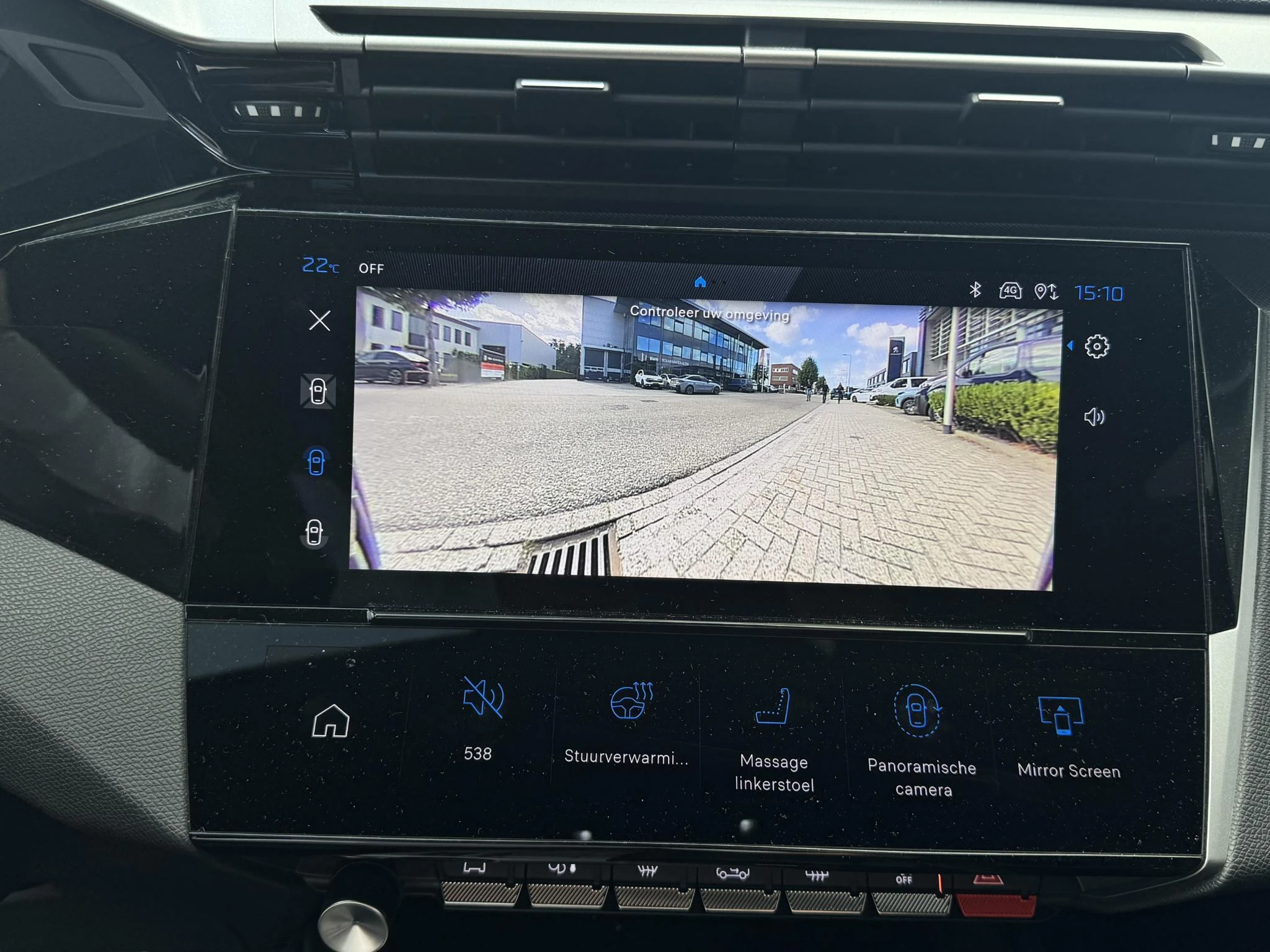 Peugeot-e-308-image-12