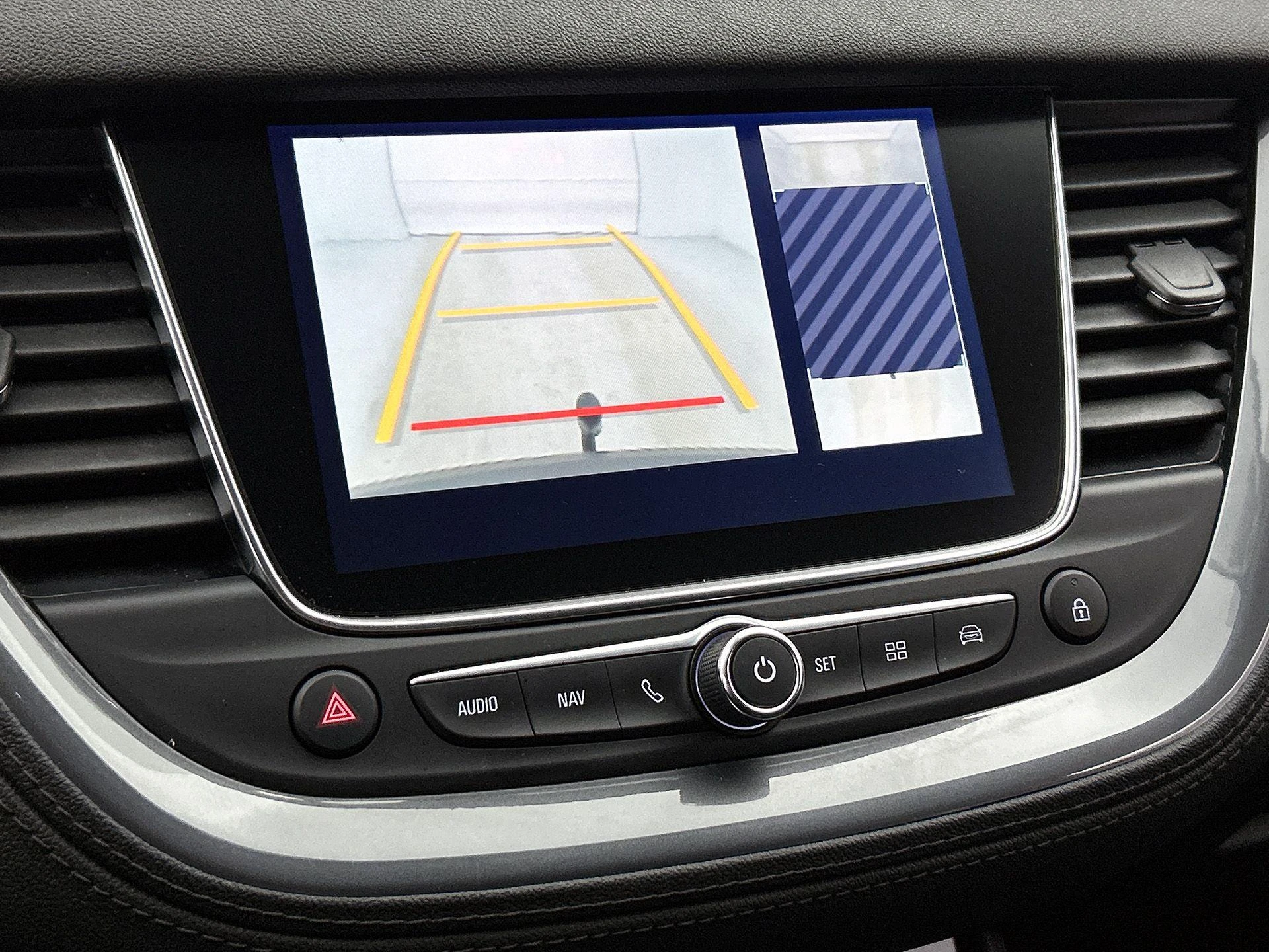 Opel-Grandland X-image-16