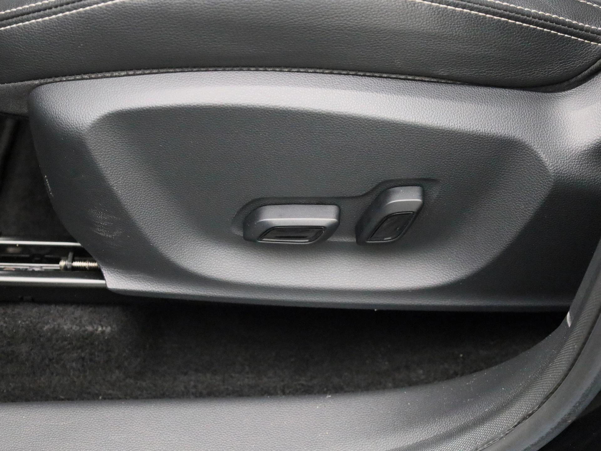 MG-ZS EV-image-28