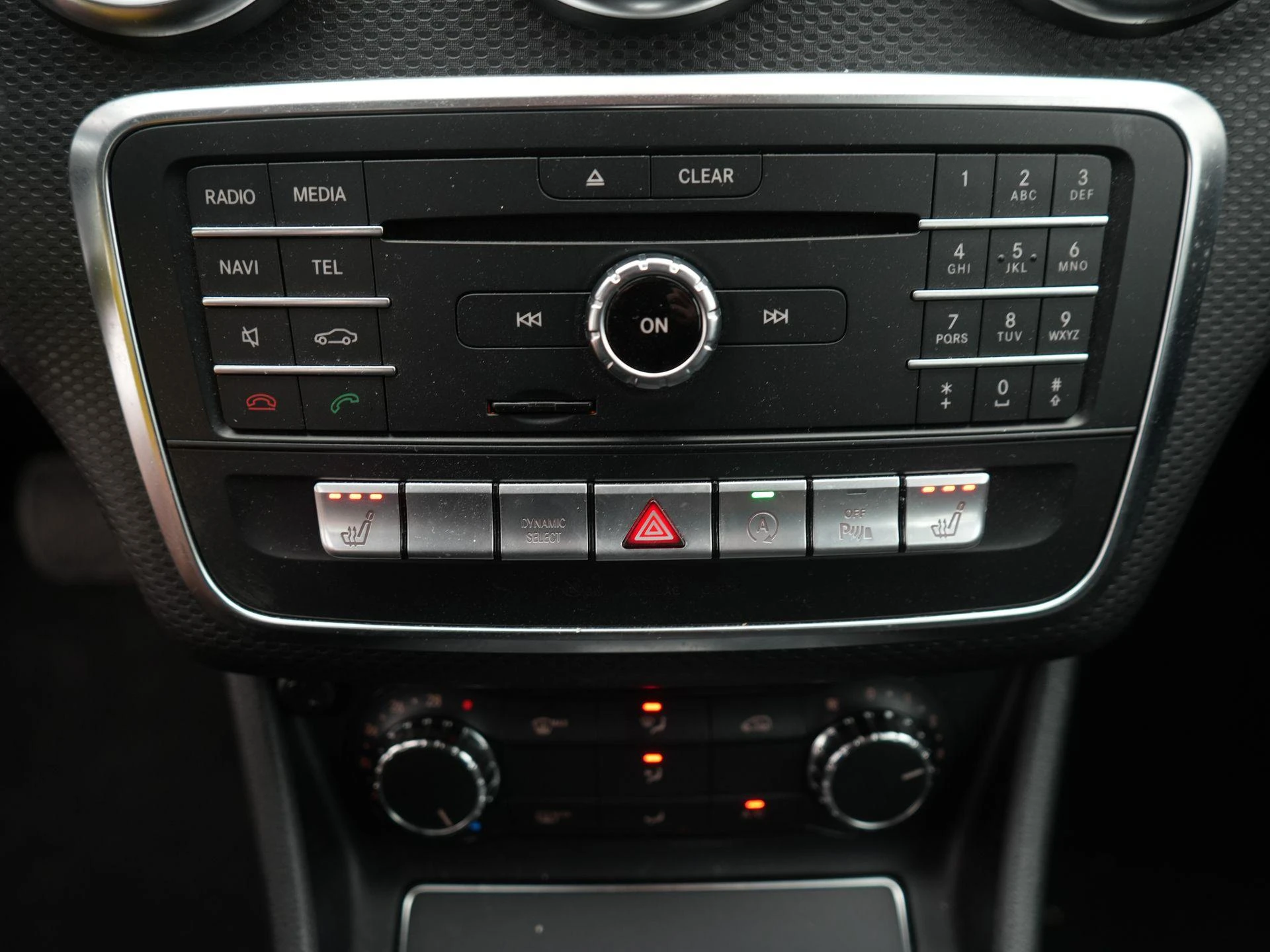 Mercedes-Benz-A-Klasse-image-16