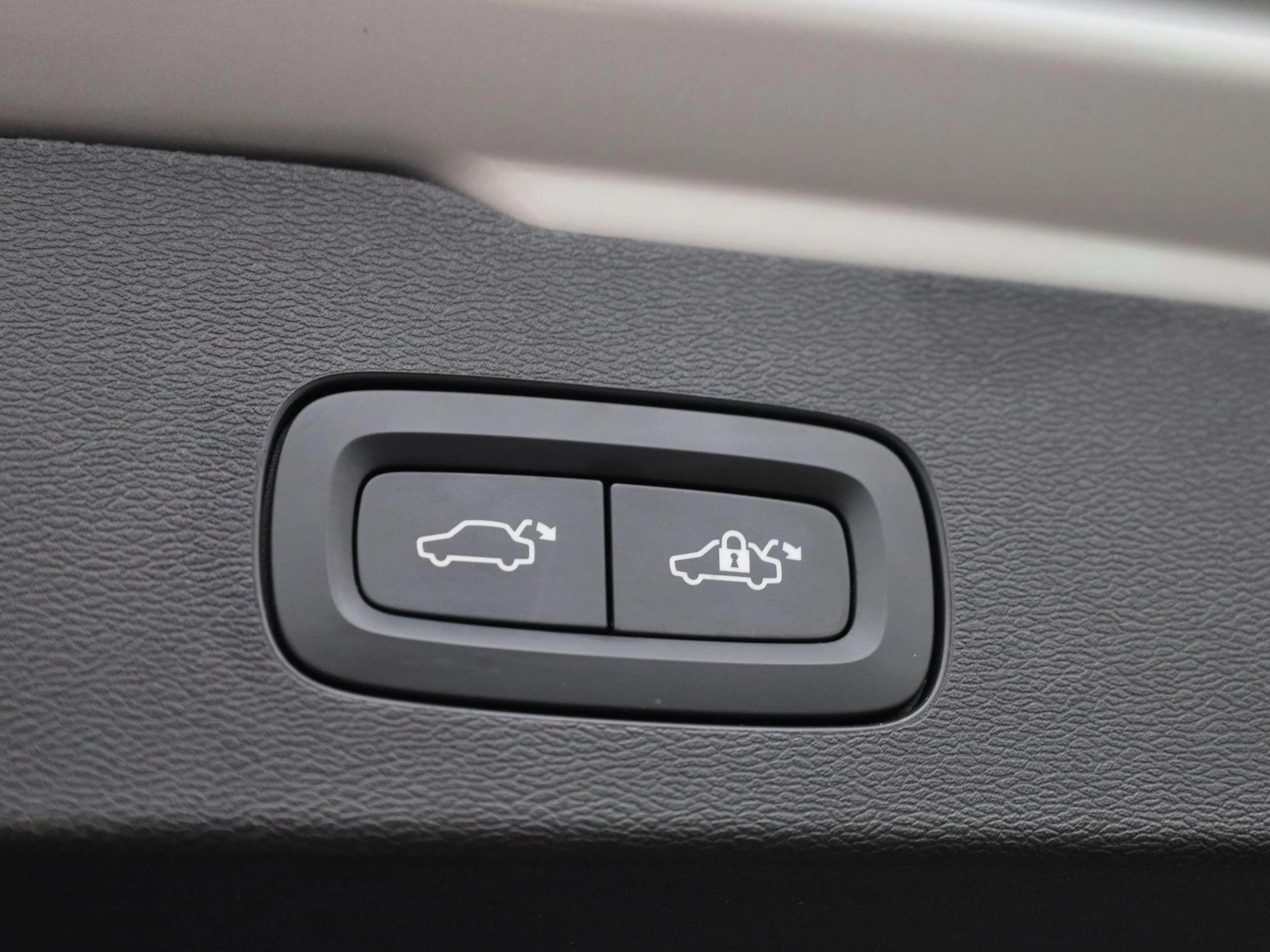 Volvo-V60-image-14