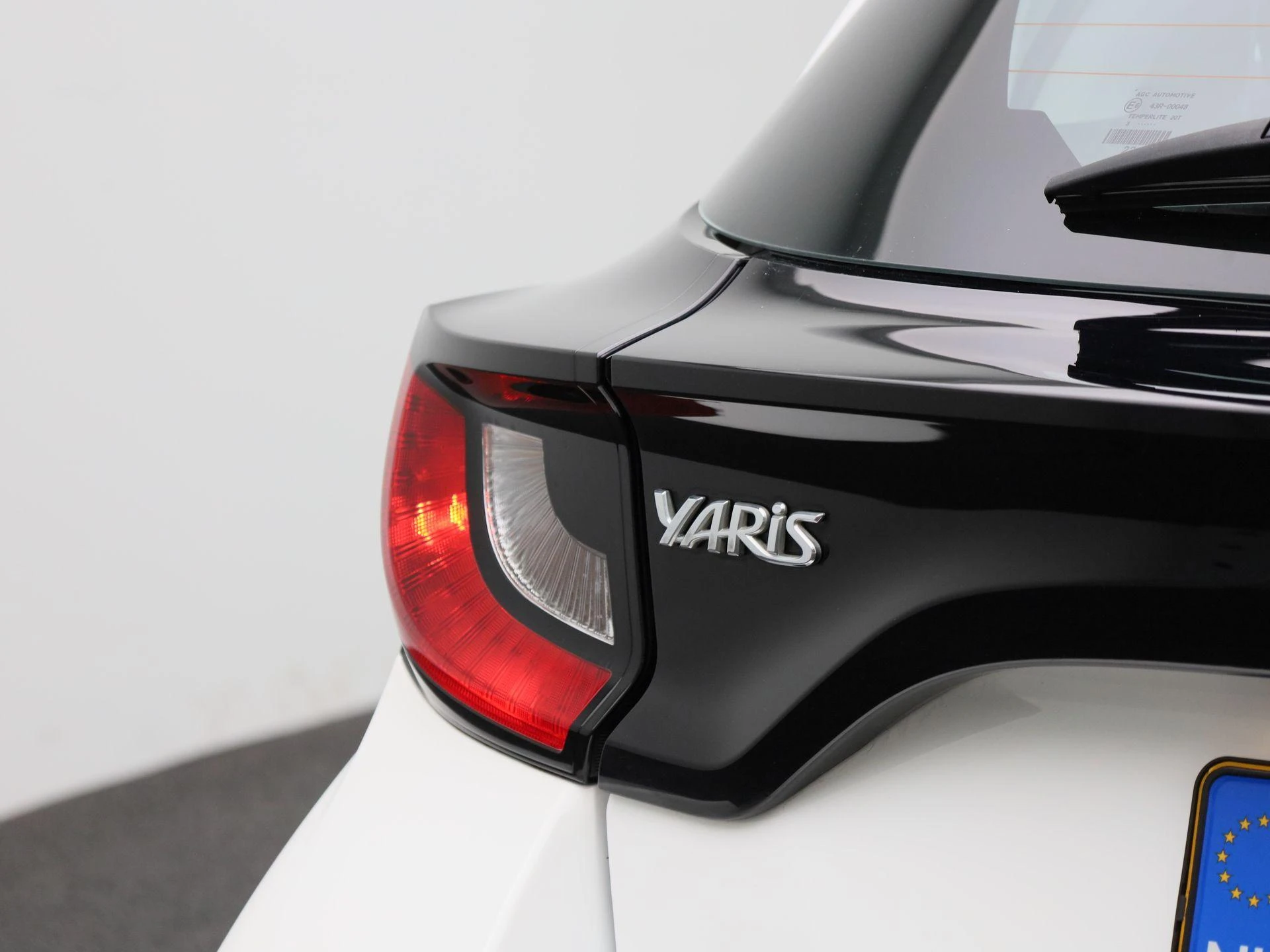 Toyota-Yaris-image-32