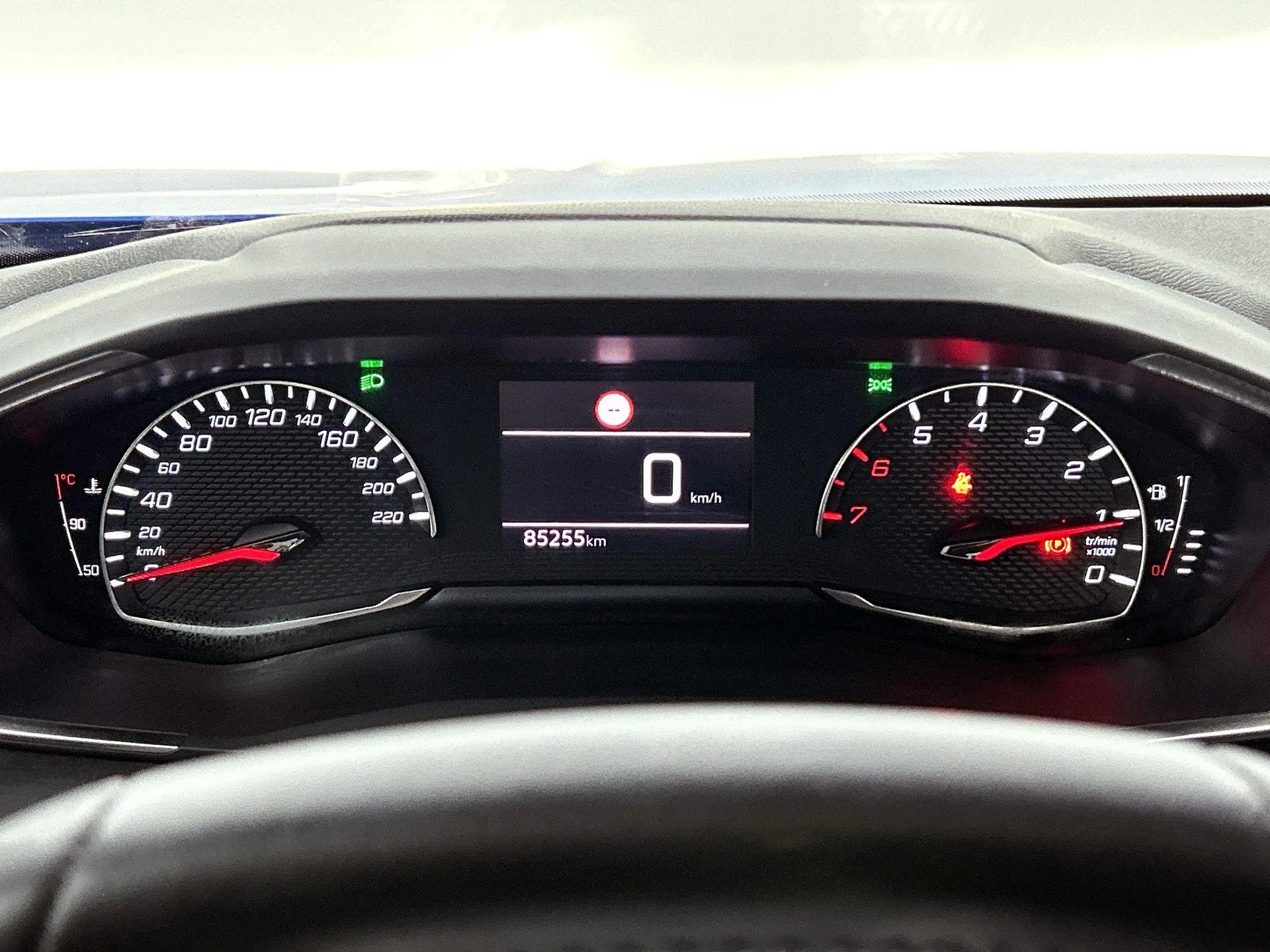 Peugeot-2008-image-7