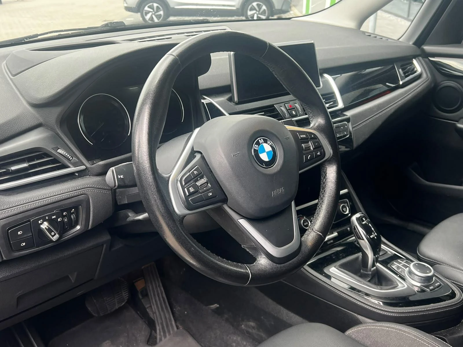BMW-2 Serie-image-2