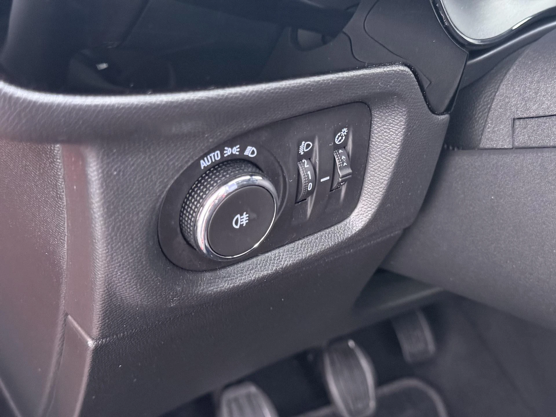 Opel-Corsa-image-9