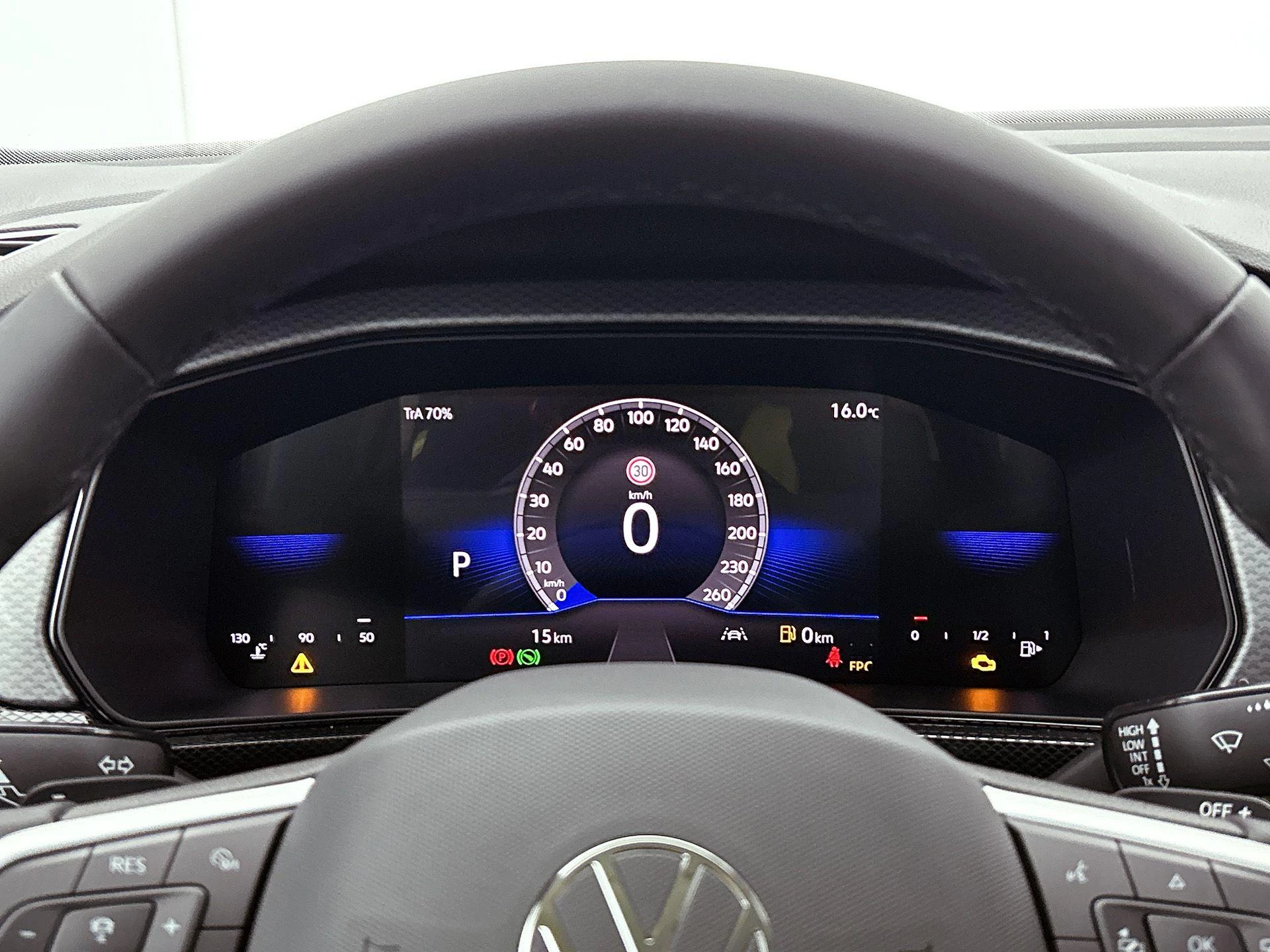 Volkswagen-T-Cross-image-8