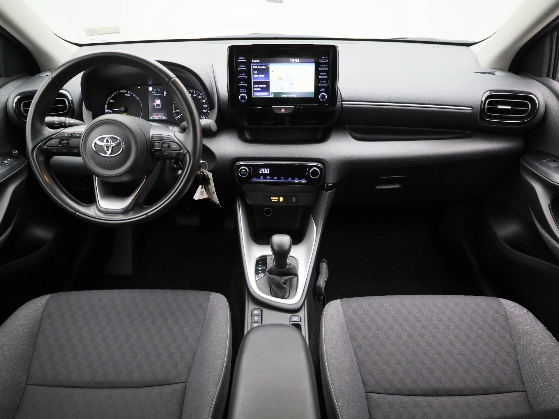 Toyota-Yaris-image-7