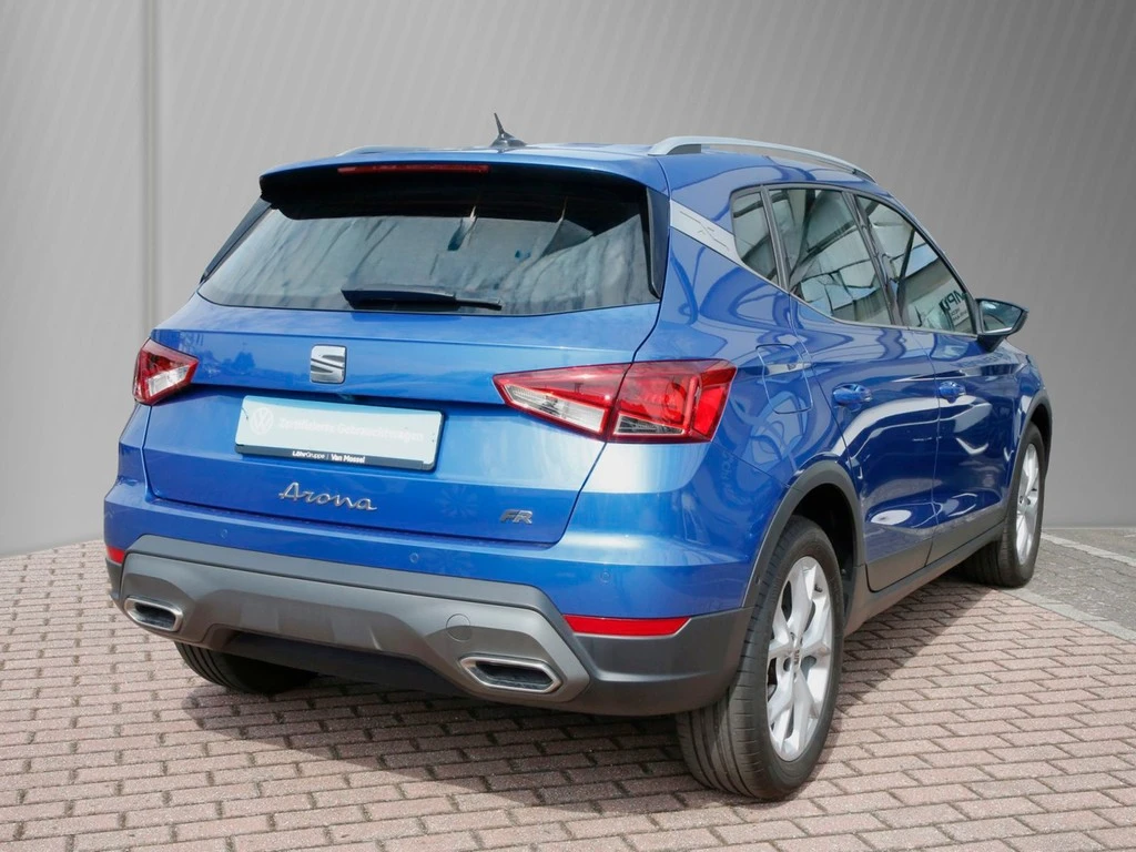 SEAT-Arona-image-3