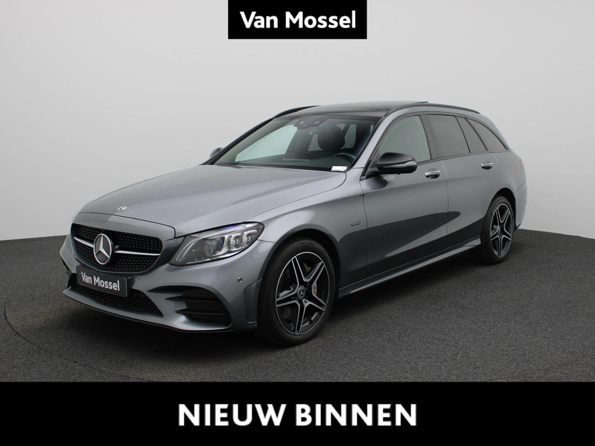 Mercedes-Benz-C-Klasse-image-0