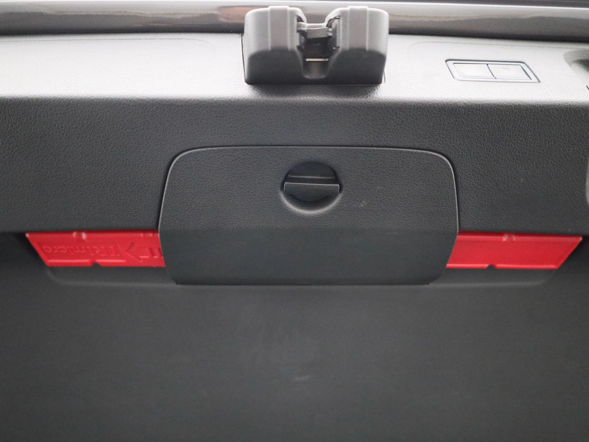 Volkswagen-Passat-image-11