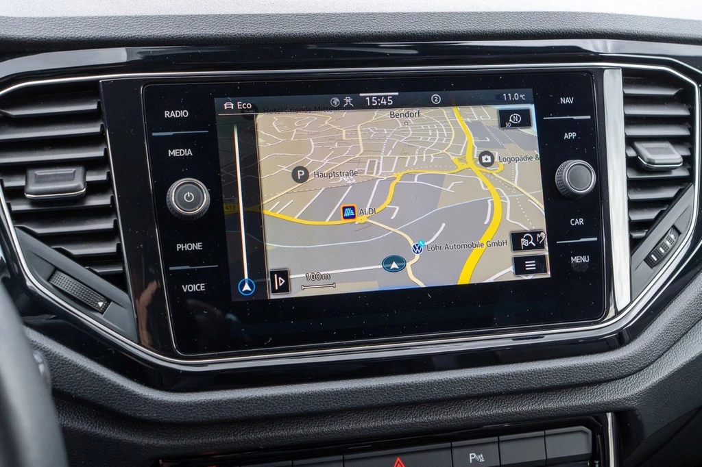 Volkswagen-T-Roc-image-10