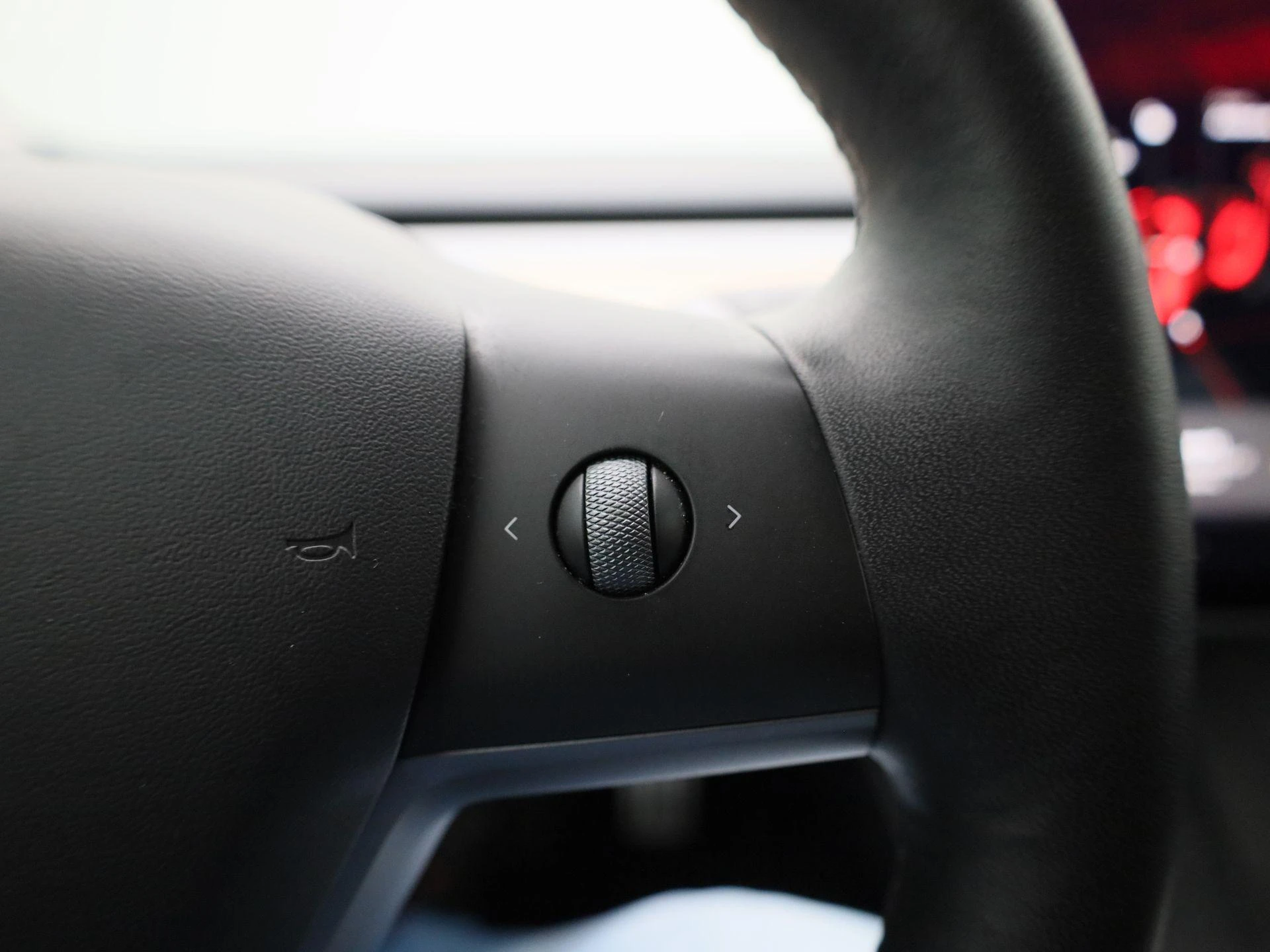 Tesla-Model 3-image-15