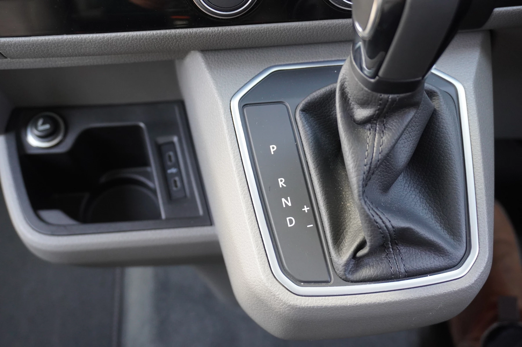 Volkswagen-California-image-38