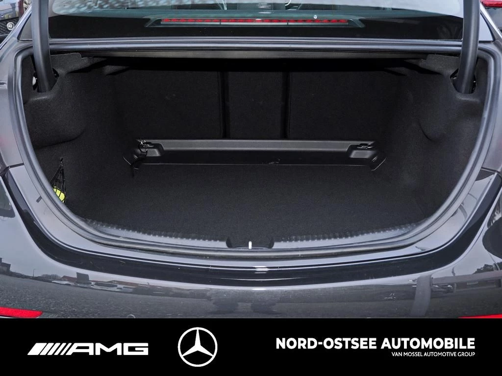 Mercedes-Benz-C-Klasse-image-12